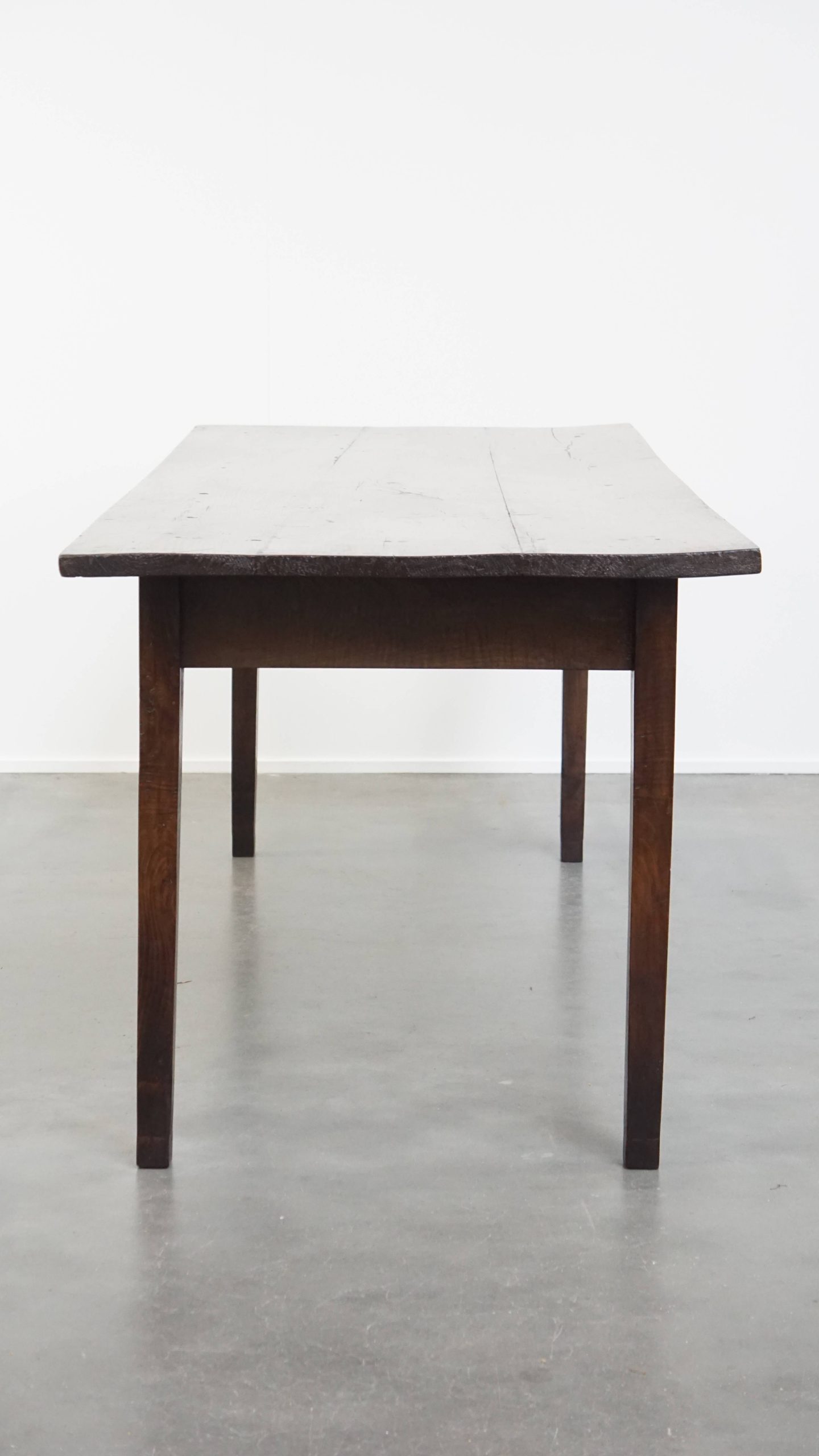 Tijdloze Antieke Vroeg 19e Eeuwse Engelse 6 Persoons Eettafel Met Een Prachtig Blad Van Notenhout image 7