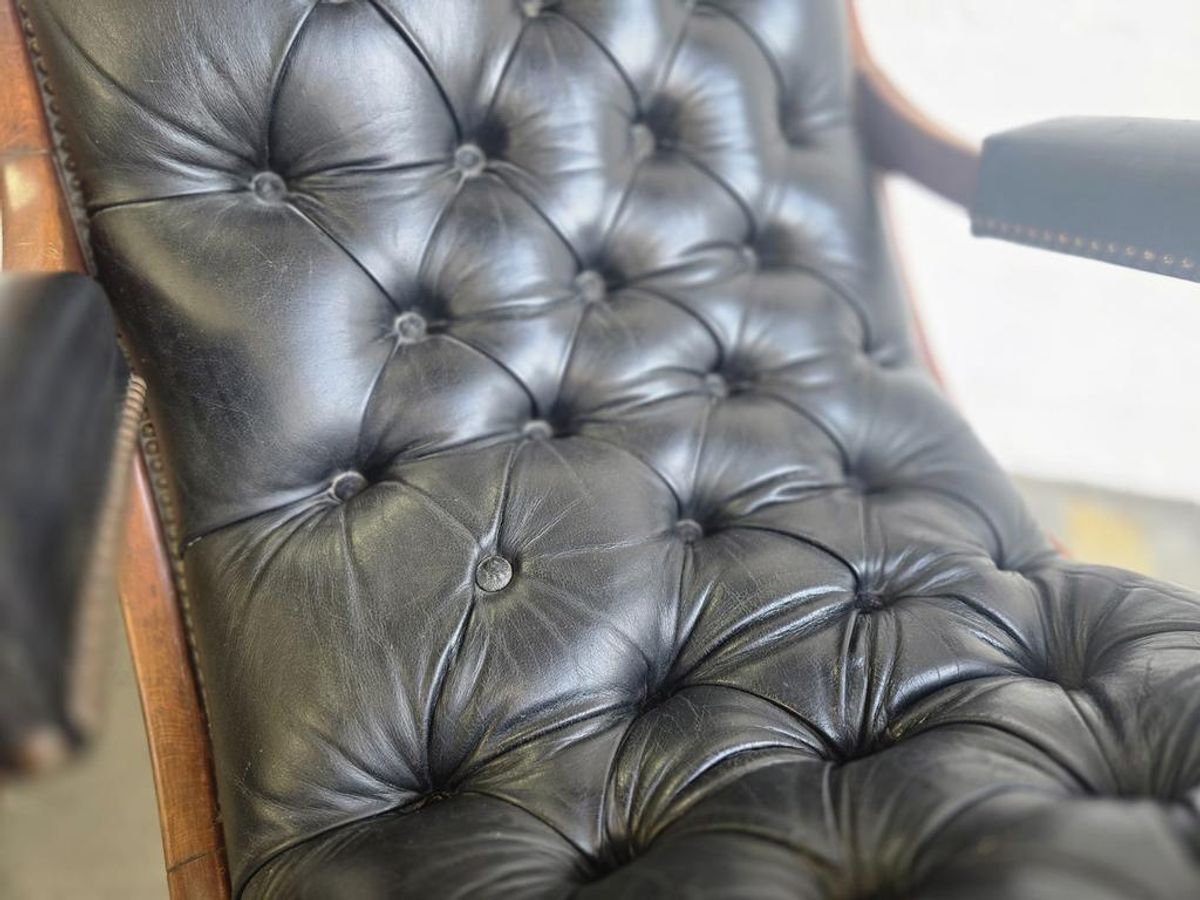 Vintage Chesterfield Fauteuil / Schommelstoel / Loungestoel image 12