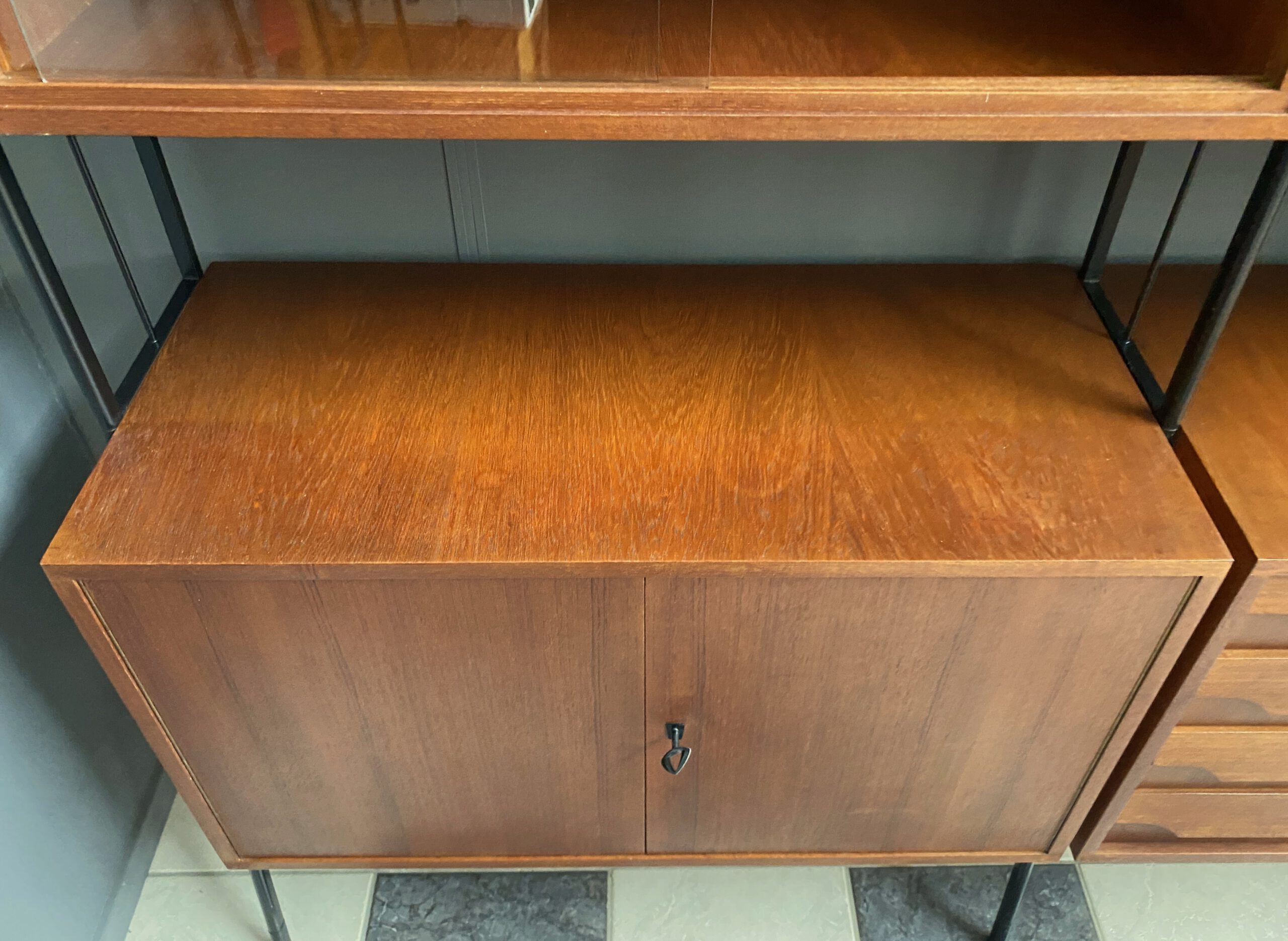 Free Standing Wall Unit Teak 1960s image 10