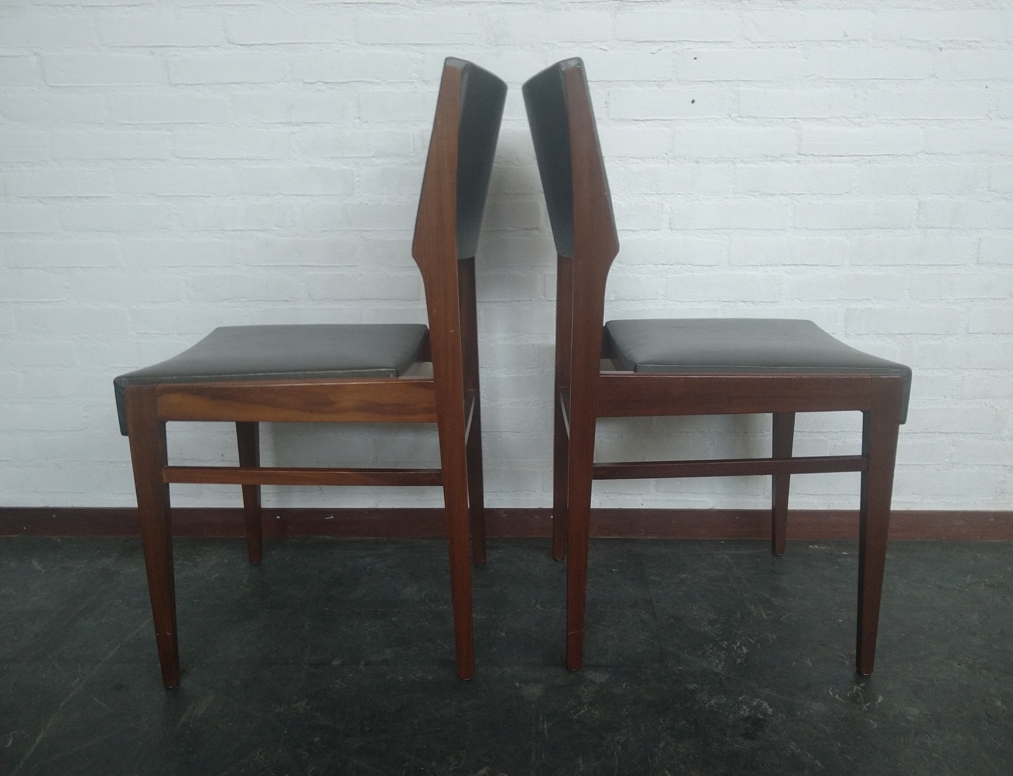 2x Teak Eetkamerstoelen image 3