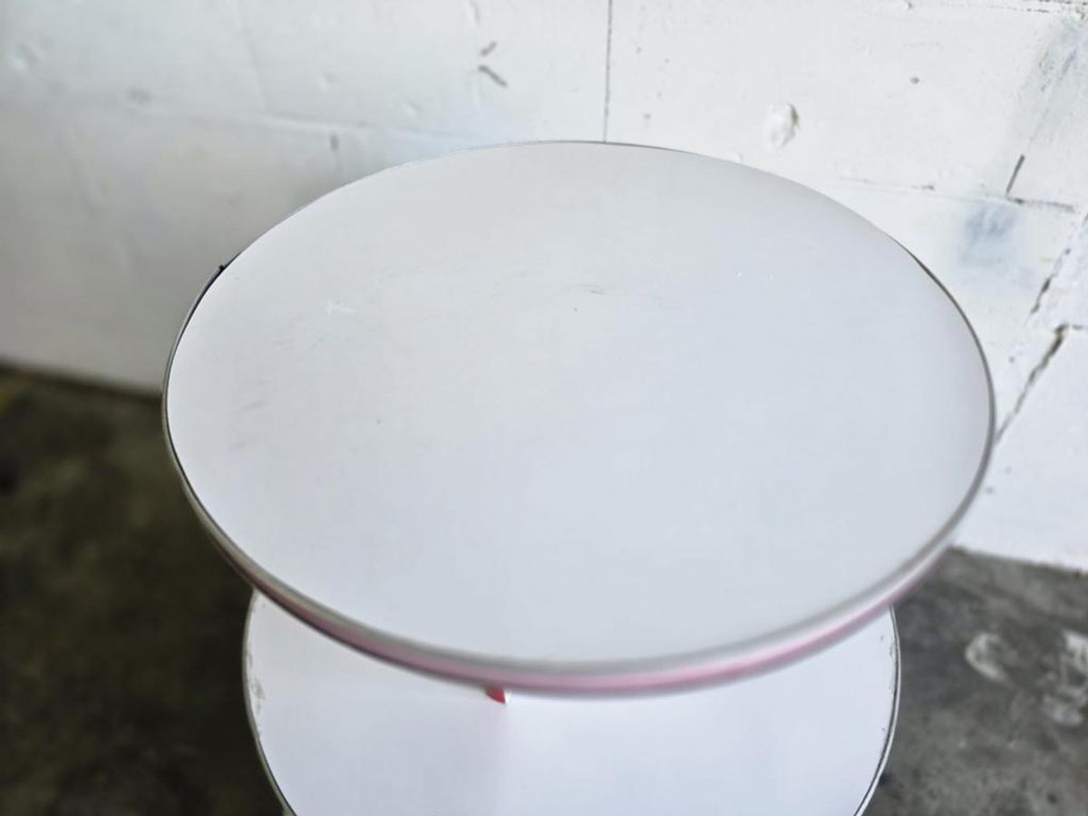 Vintage Ronde Etagere / Winkelrek / Vitrine image 6
