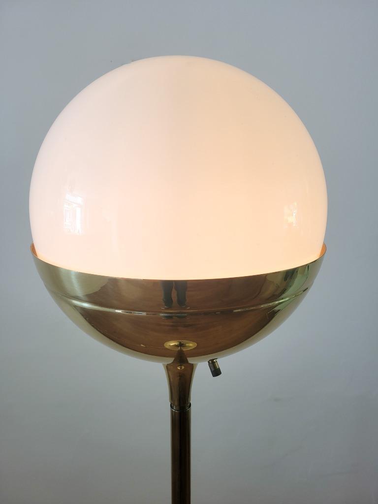 Messing Vloerlamp Van Vereinigte Werkstätten München image 9