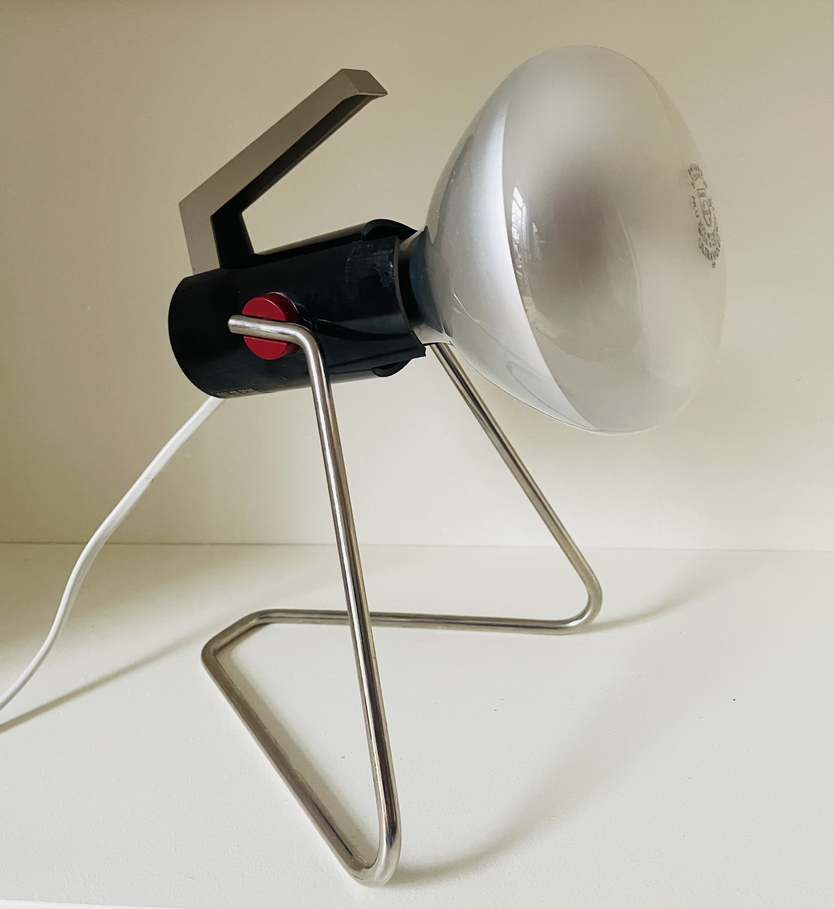 Philips Lamp Bakeliet image 2