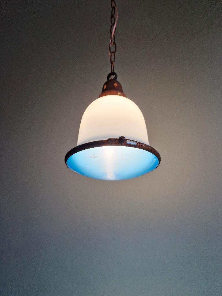 Bauhaus-hanglamp In Opaline En Blauw Gesatineerd Glas, 1920 image 19