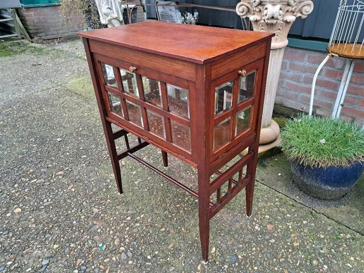 Antiek Klassiek Theetafeltje, Wijnkastje, Wishkeybar Met 3 D image 5