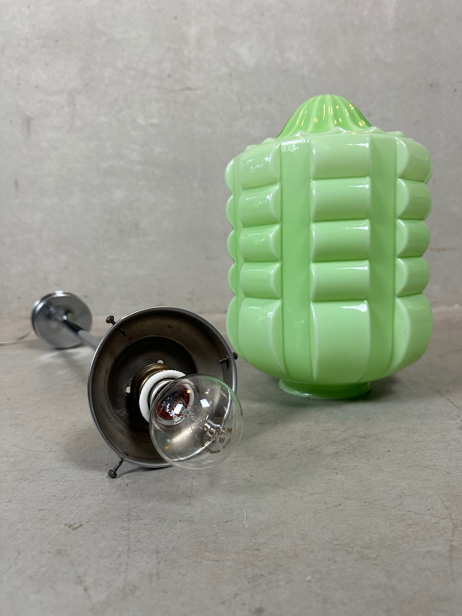 Art Deco Hanglamp ‘skyscraper’ – Opaline Groen image 7