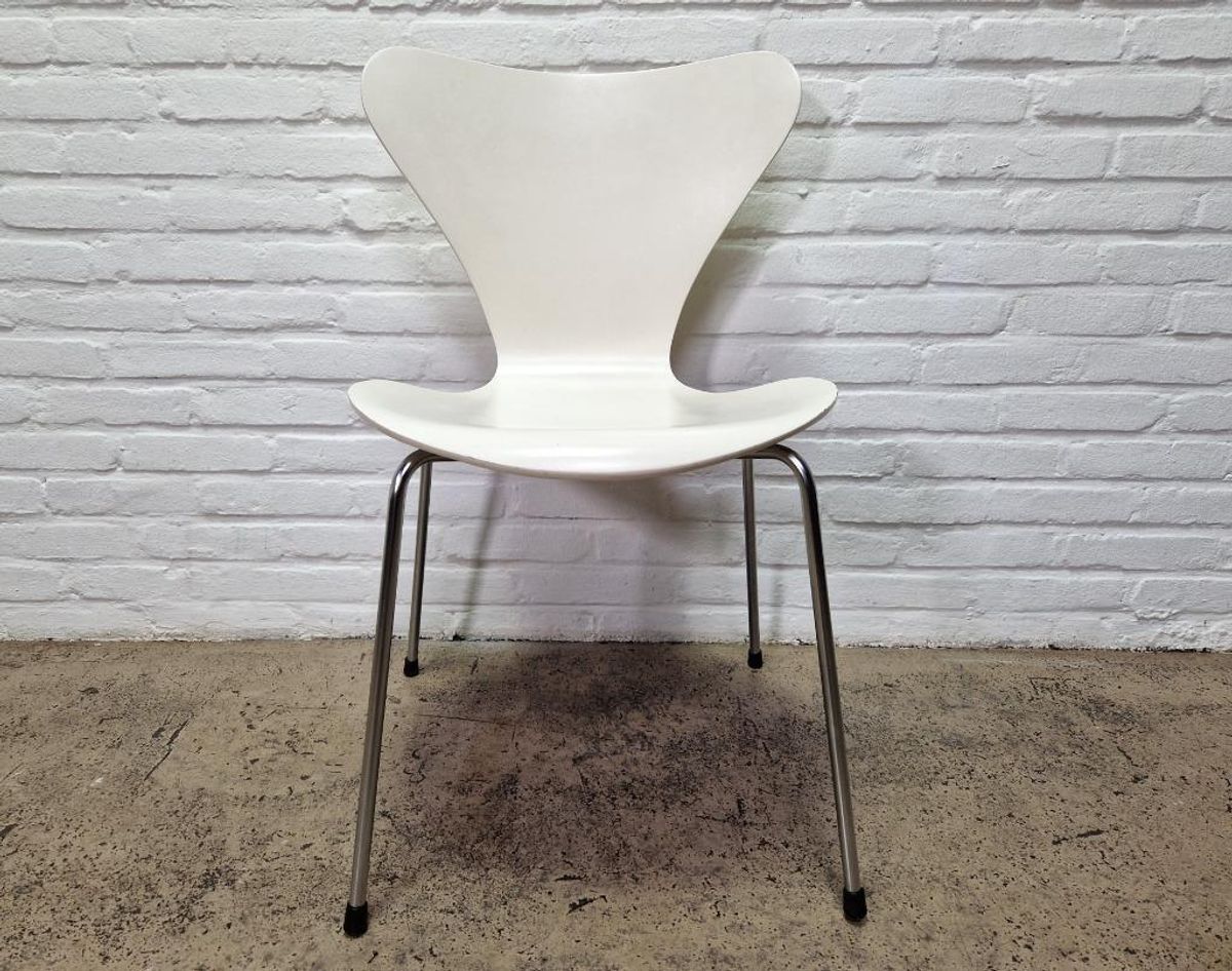 Arne Jacobsen Voor Fritz Hansen Vlinderstoel 1969 image 10
