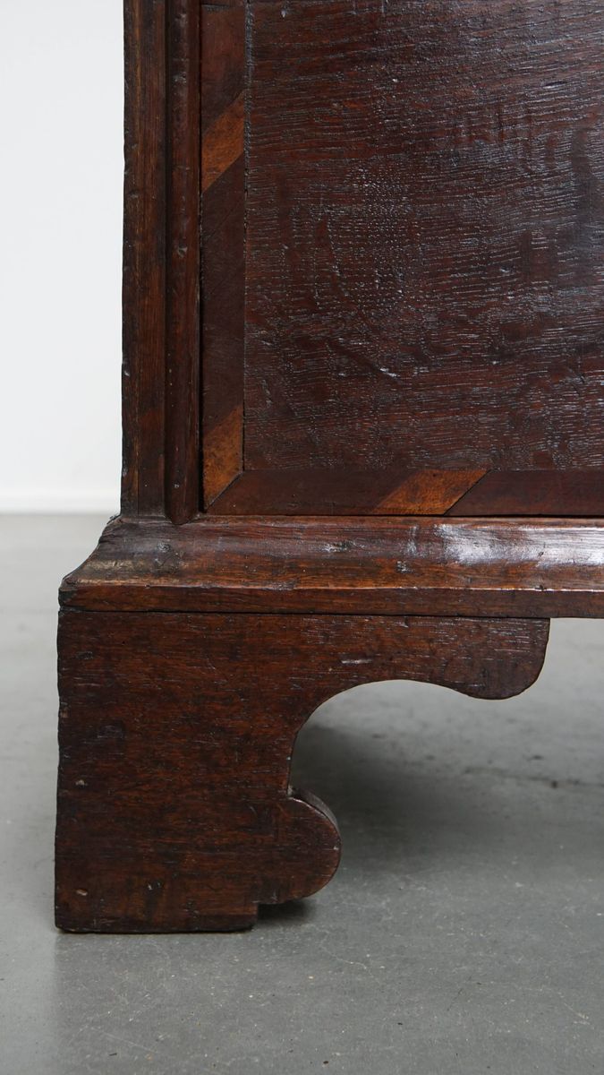Engelse Antieke En Elegante Vroege Georgian Eikenhouten Ladekast Met Uniek Inlegwerk image 10