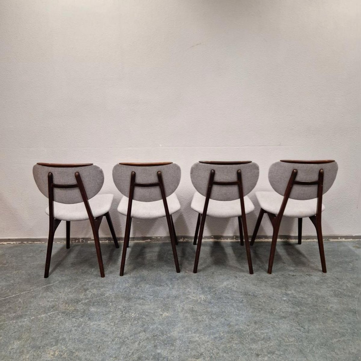 4 Vintage Eetkamerstoelen 4 Vintage Stoelen Bekleed image 9