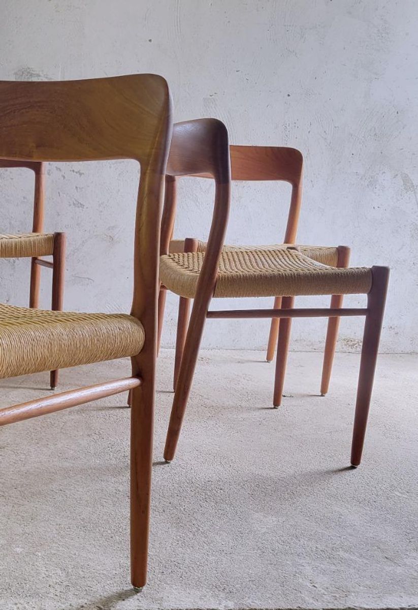 Set Van Zes Model 75 Stoelen In Teak Van N.o. Moller image 5