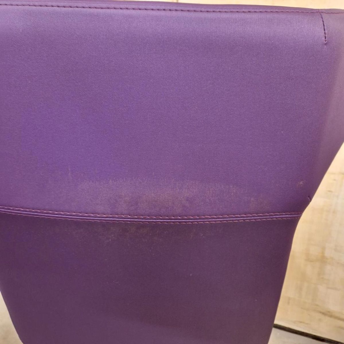 Stijlvolle Strakke Lexi Lounge Paarse Draaifauteuil image 13