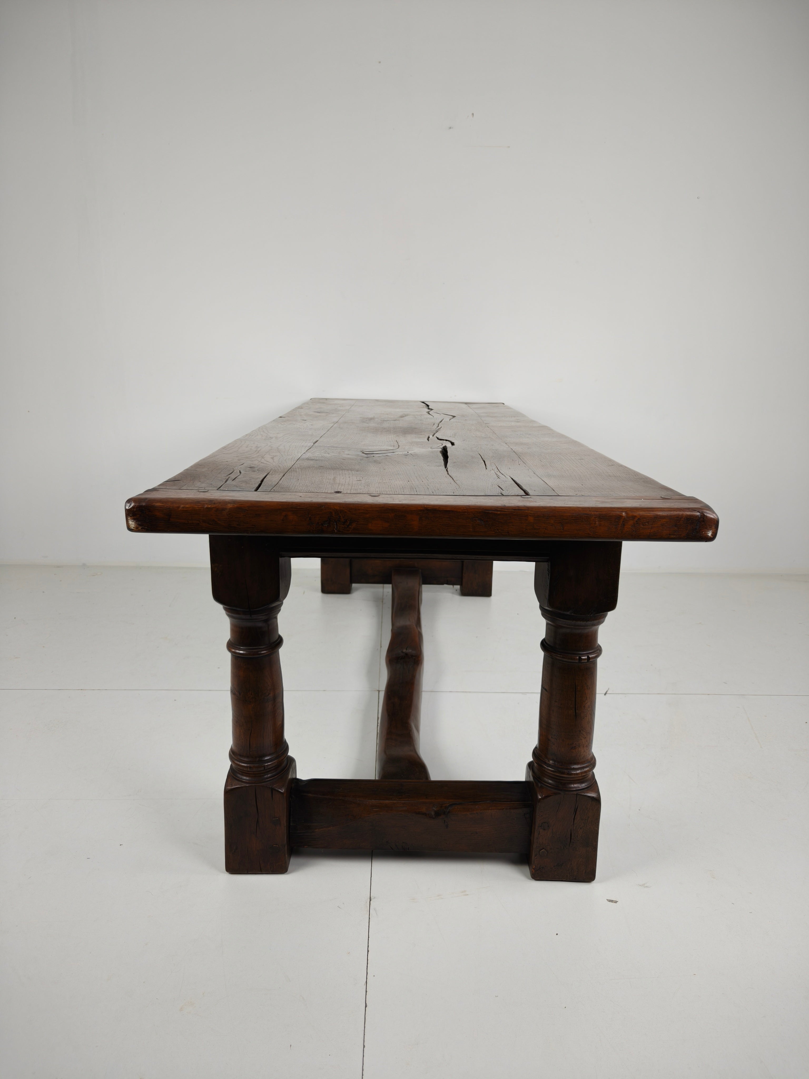 Massief Engelse Eikenhouten Eettafel – 20e Eeuw Met Prachtige Nerf En Patina image 17