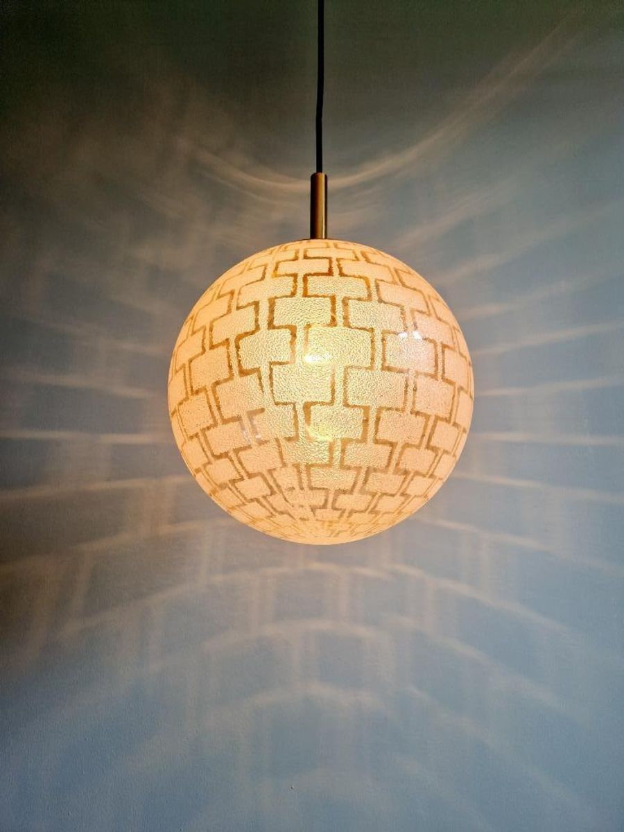 Duo Of Space Age-lampen In Messing En Getextureerd Glas, 197 image 9