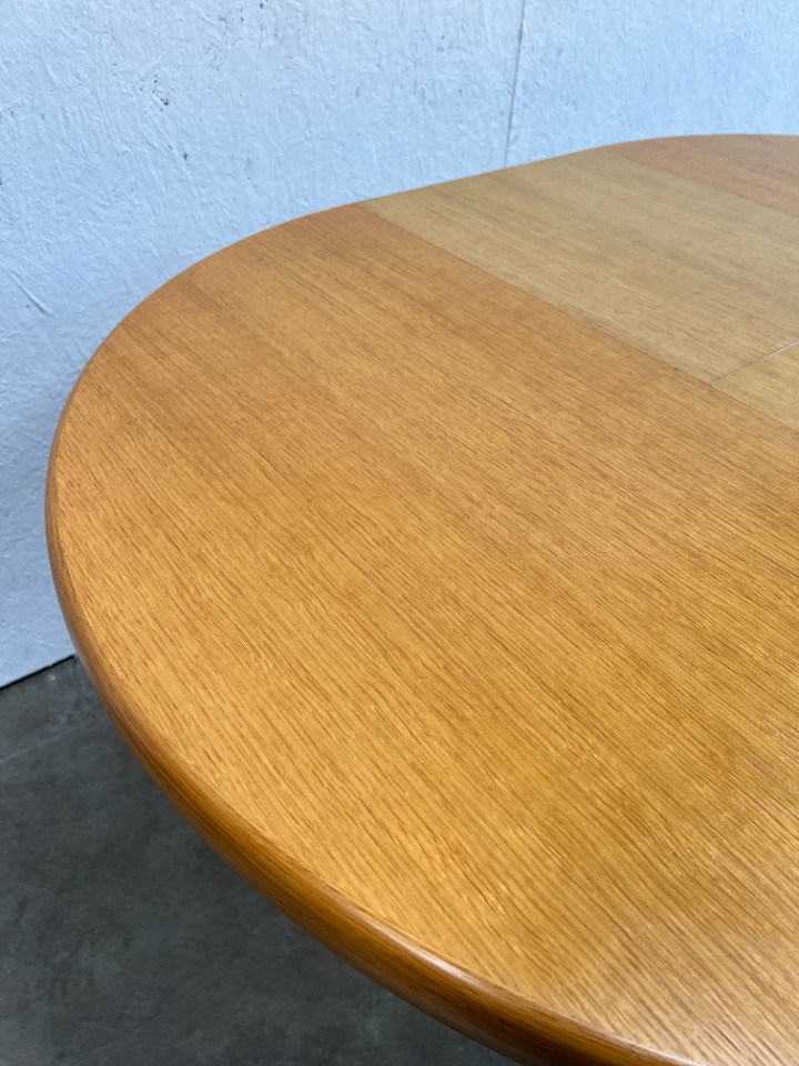 Vintage Ronde Uitschuifbare Eettafel, Licht Eiken. image 15