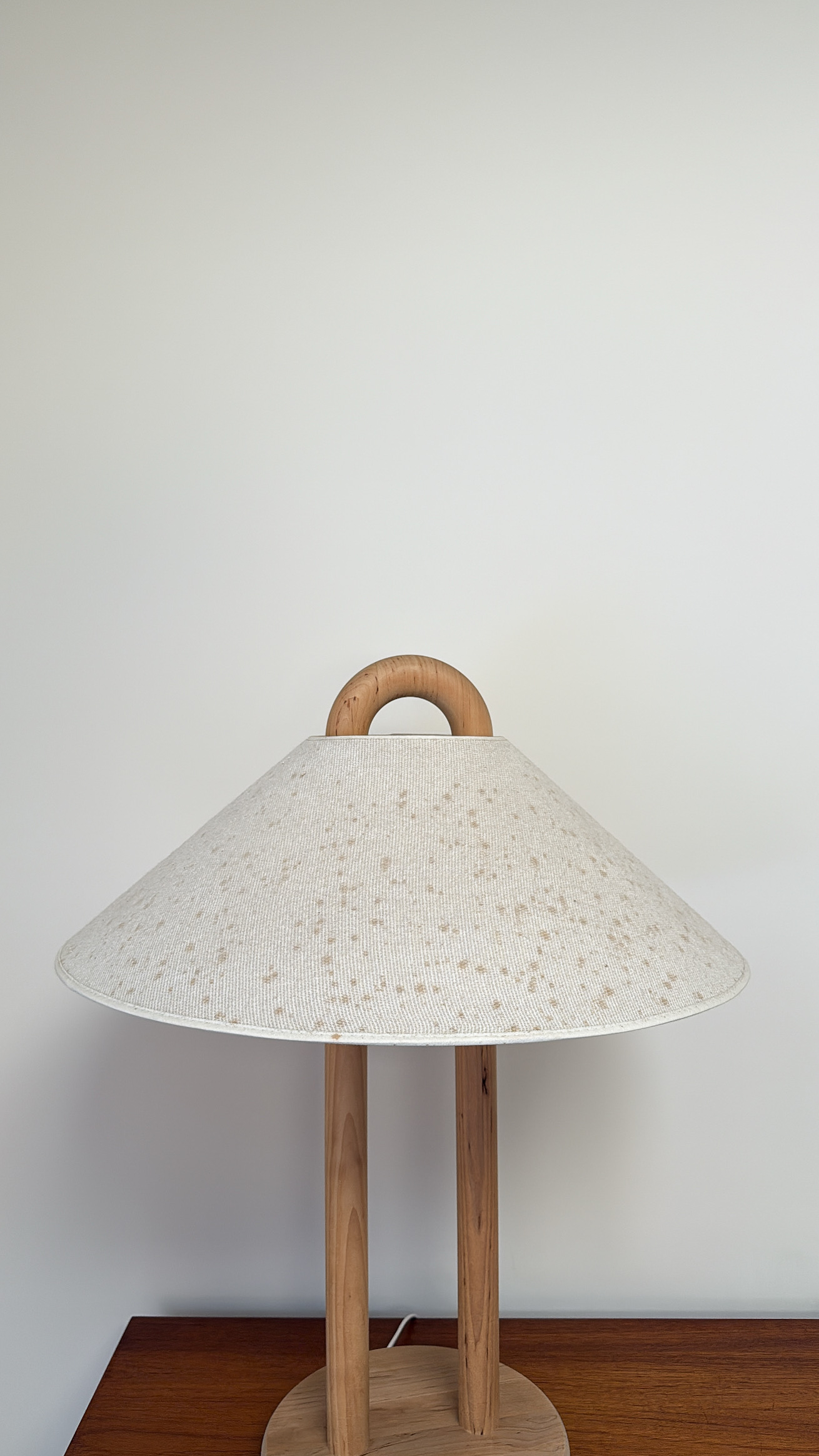 Lys Denemarken Vintage Houten Lamp Met Beige Kap image 6