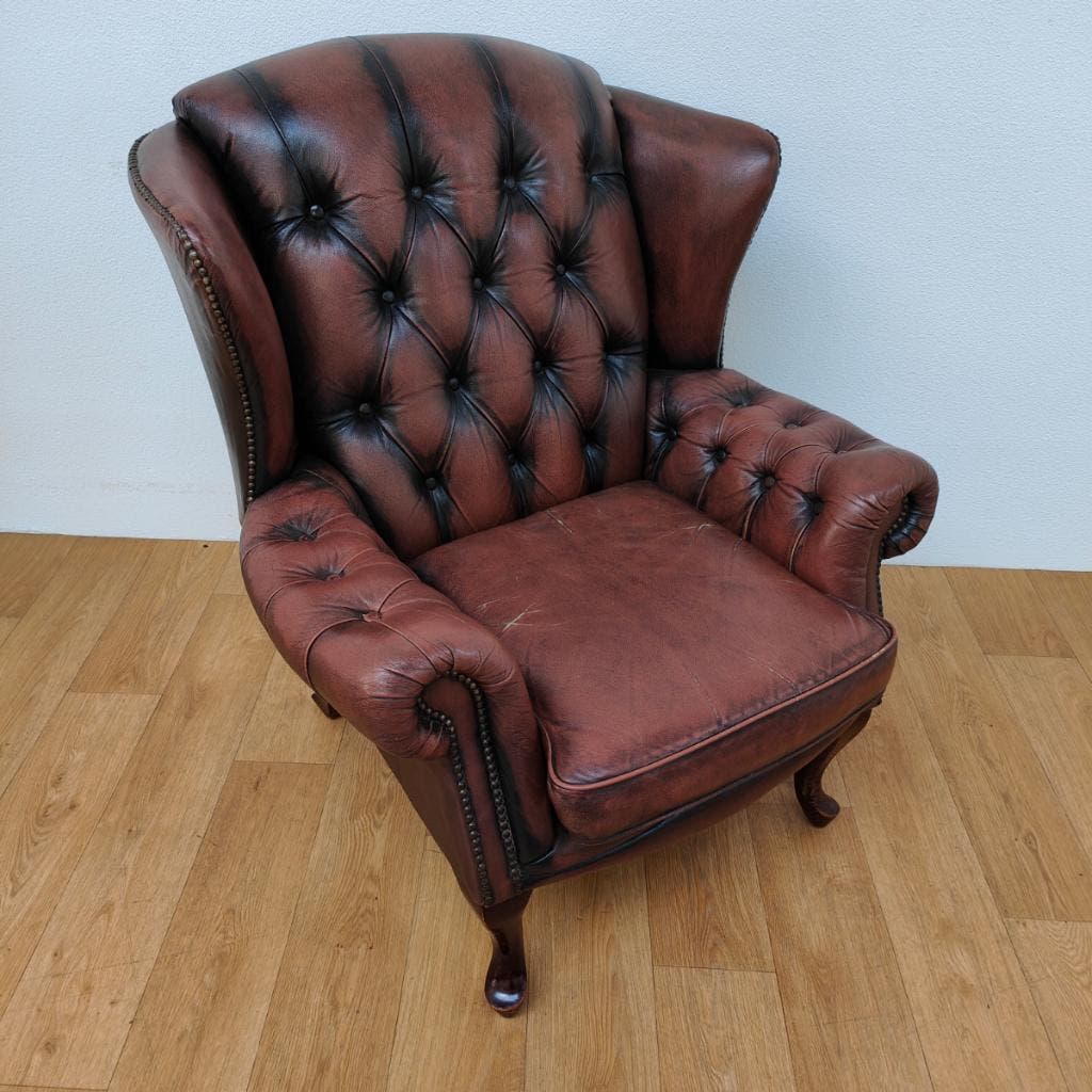 Vintage Chesterfield Stijl Fauteuil, Oorfauteuil 209 image 3