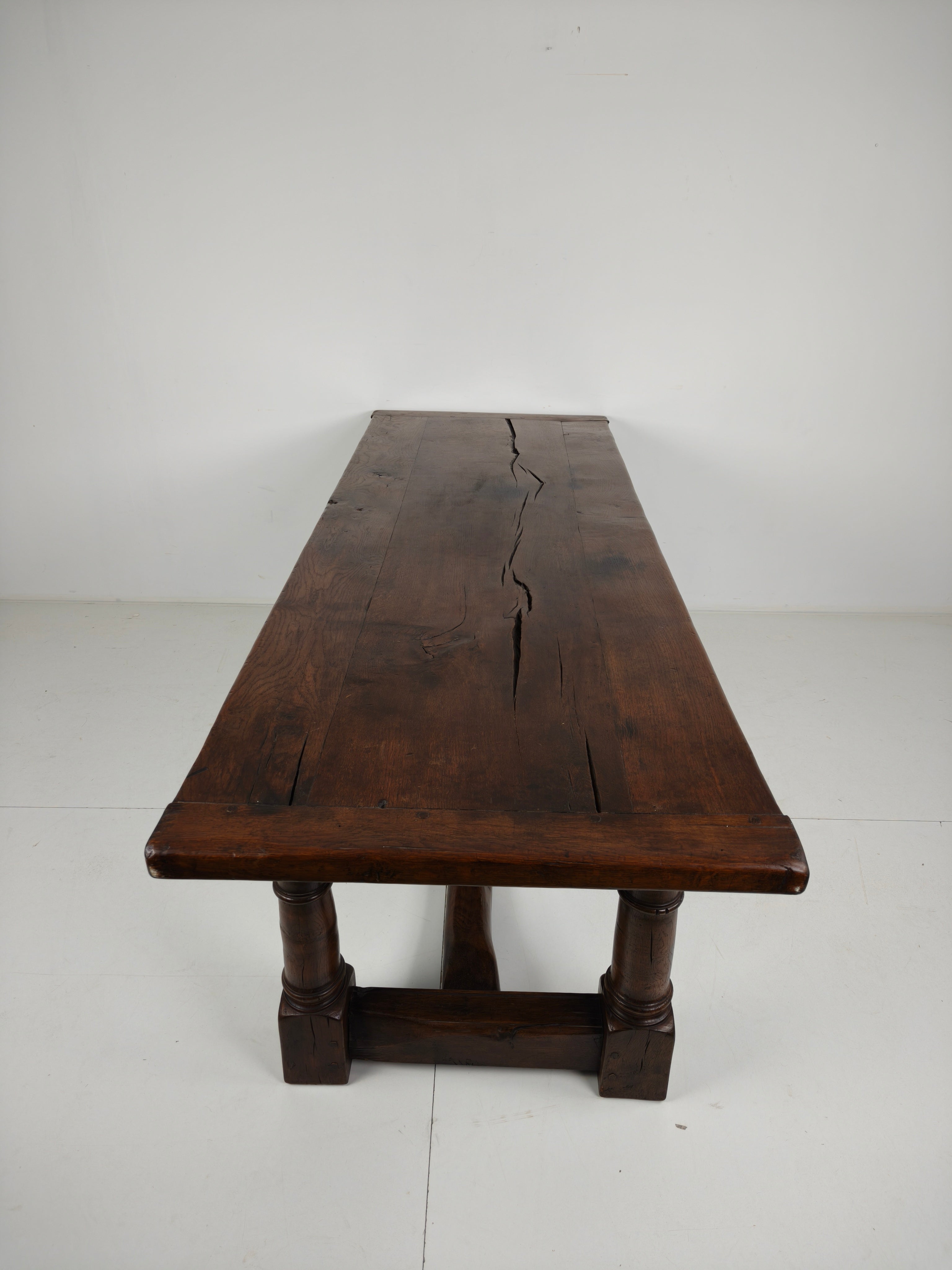 Massief Engelse Eikenhouten Eettafel – 20e Eeuw Met Prachtige Nerf En Patina image 18