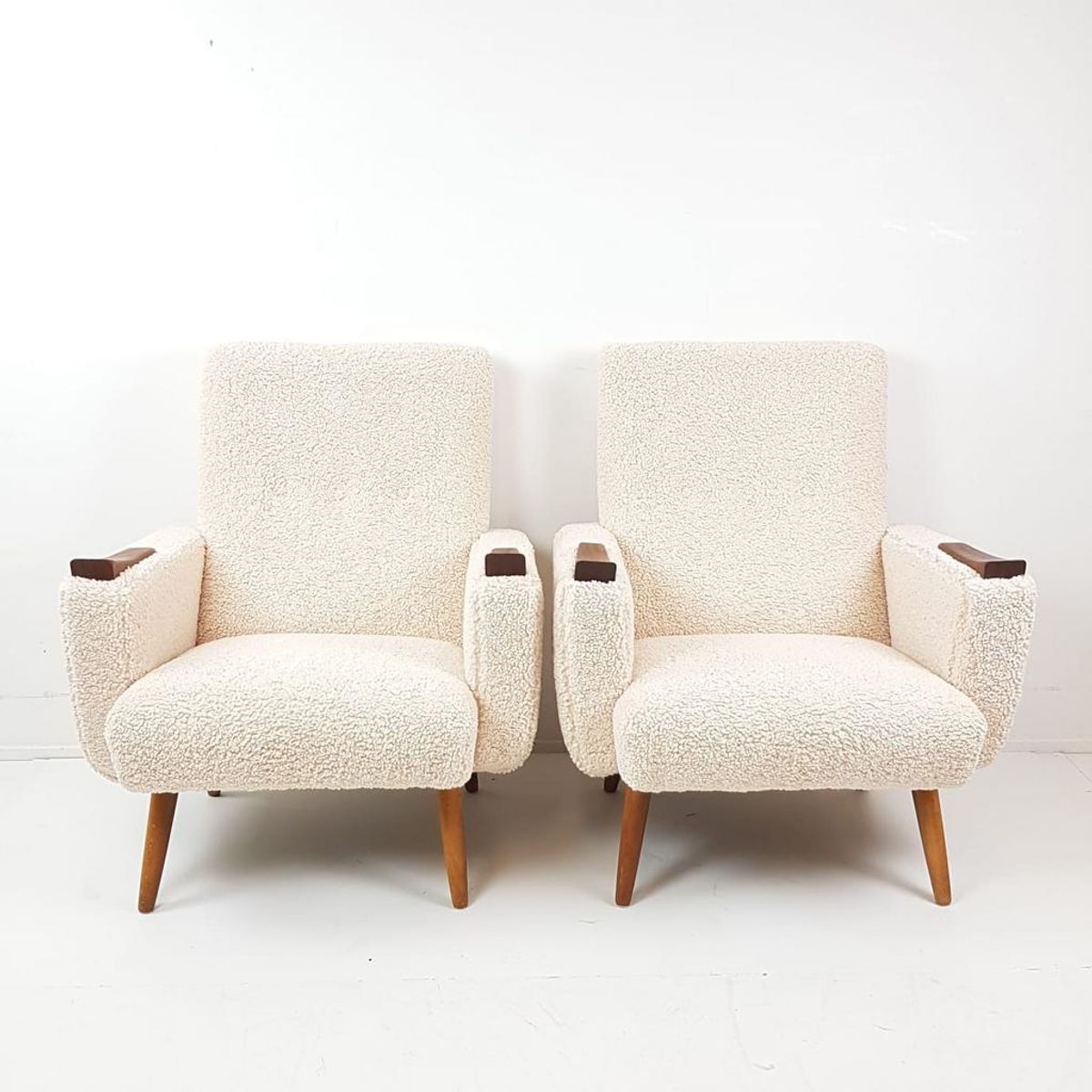 2 Vintage Fauteuils Nieuw Gestoffeerd Teddy Teak Hout image 5