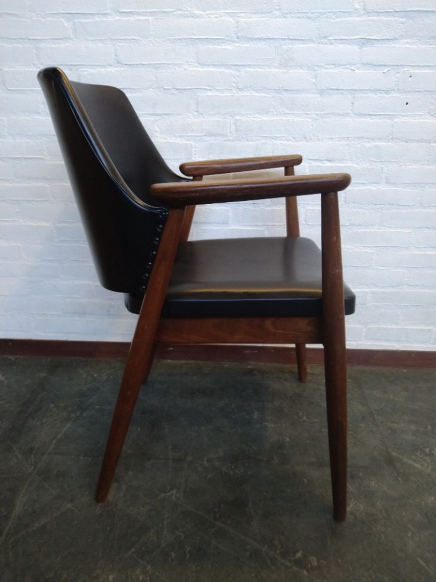 Kempkes Stoel Ontworpen Door Het Fm Design Team Jaren '60 image 6