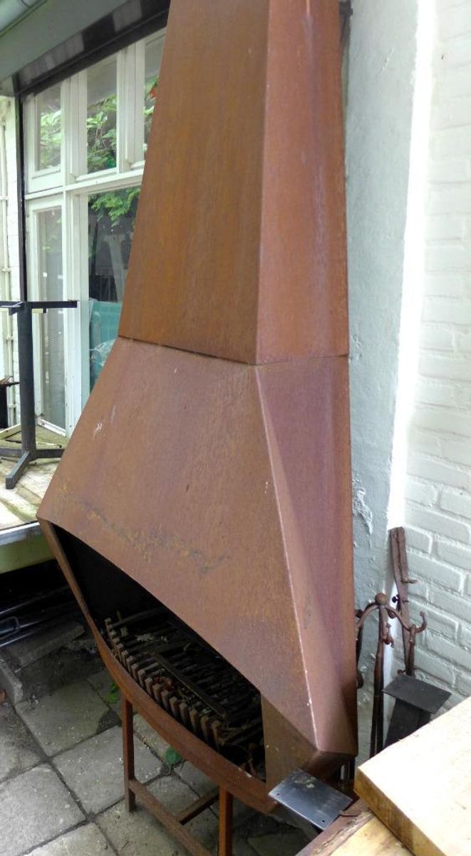 Mooie Zwevende Stalen Open Haard image 5
