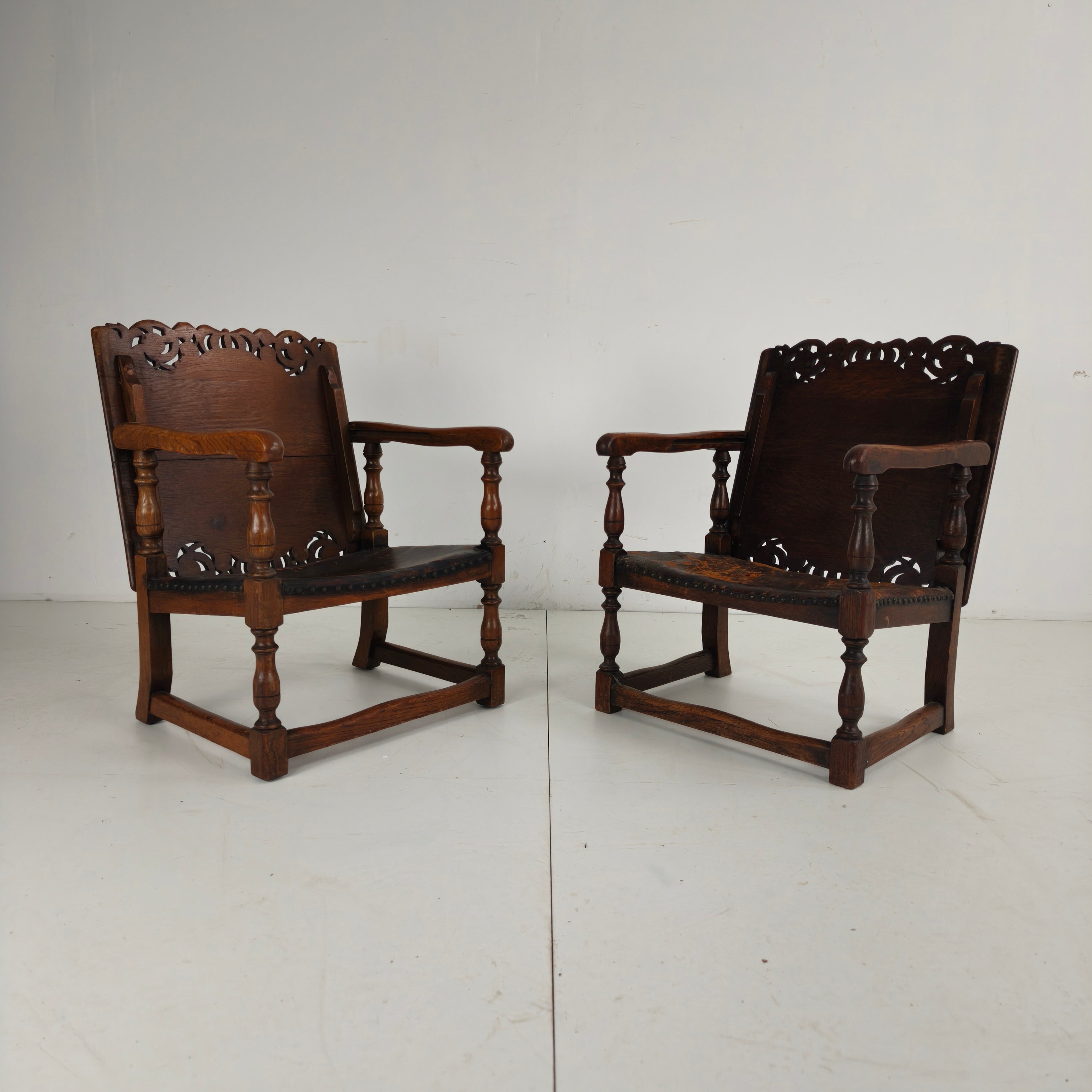 Pair Of English Antique Jacobean Monk Armchairs / Tables By F. Parker & Sons Ltd image 2