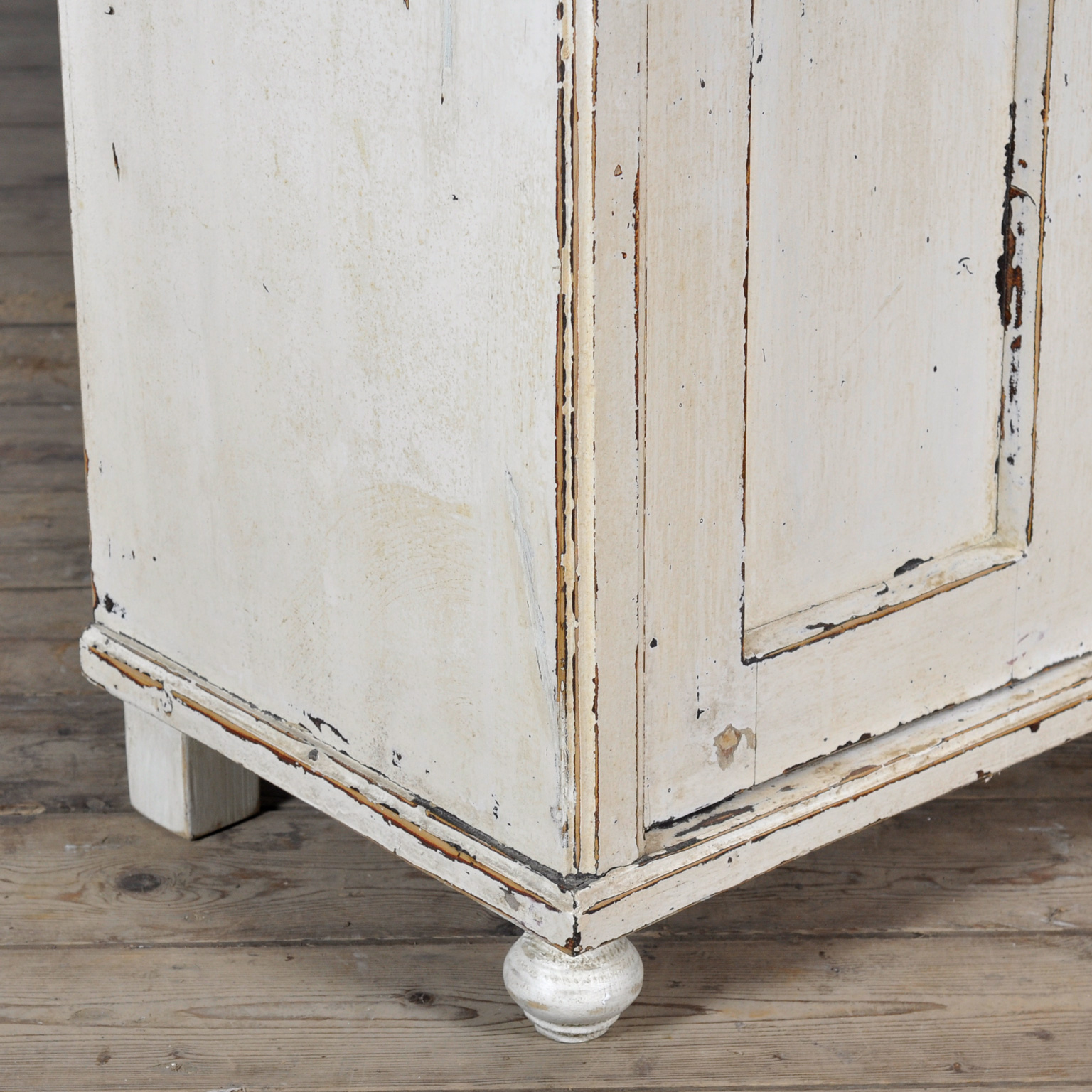 Grenen Dressoir, 1910’S image 10
