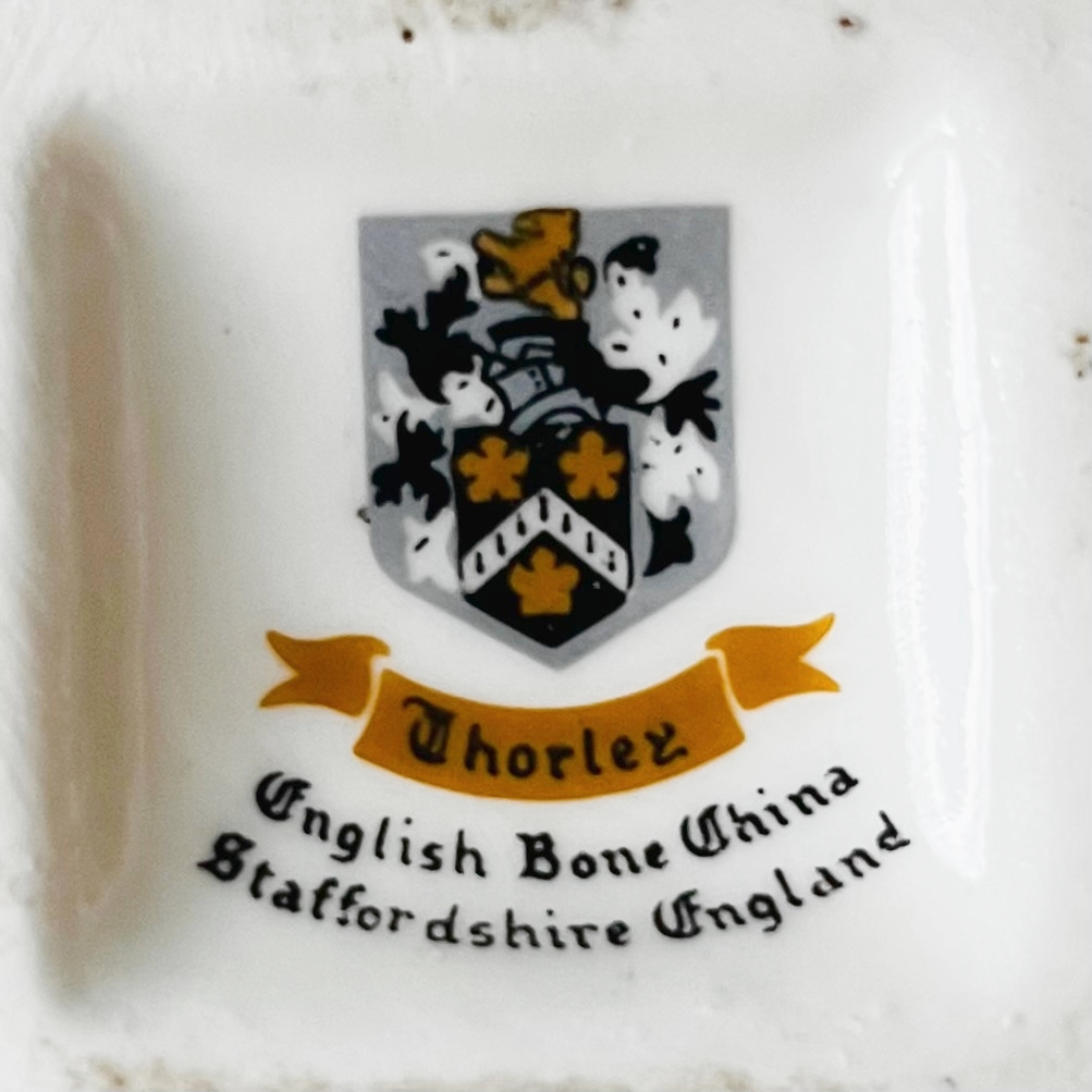 Vintage Royal Thorley Fine Bone China Bloemboeket Beeldje Set 1980’s image 8