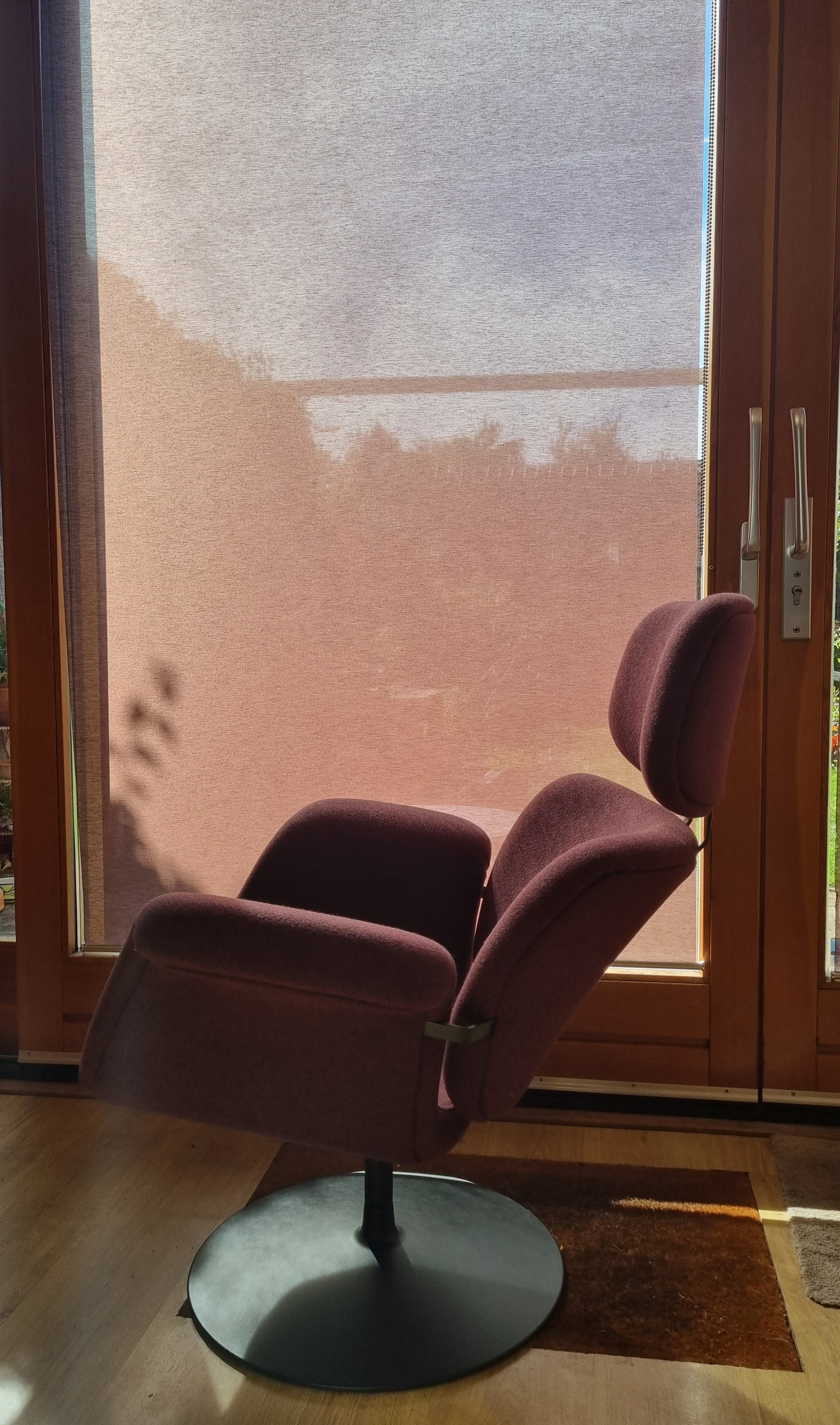 Artifort Grand Tulip Fauteuil, Pierre Paulin (kleur: Aubergine) image 7