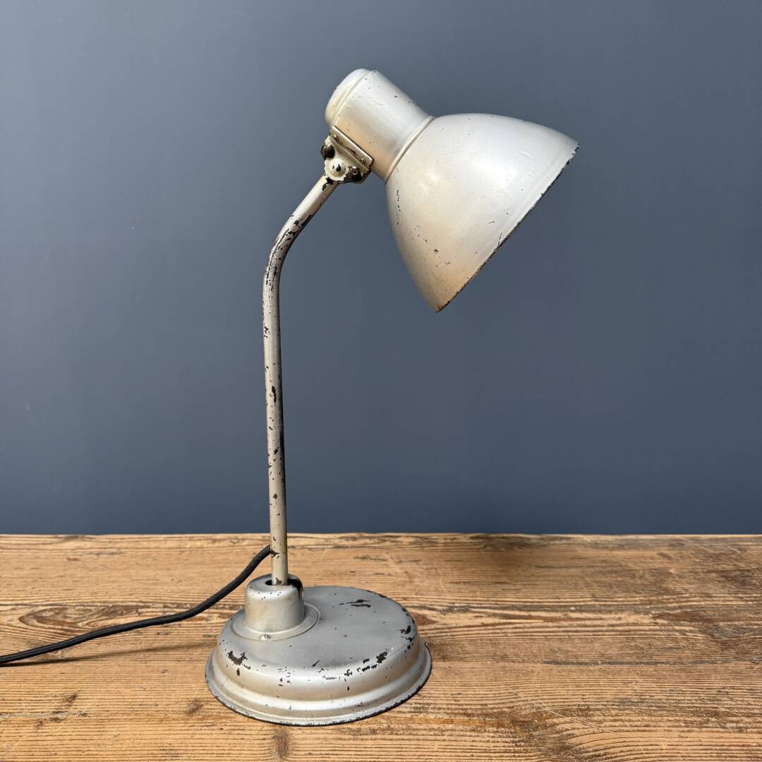 Zilvergrijze Bauhaus Bureaulamp image 14