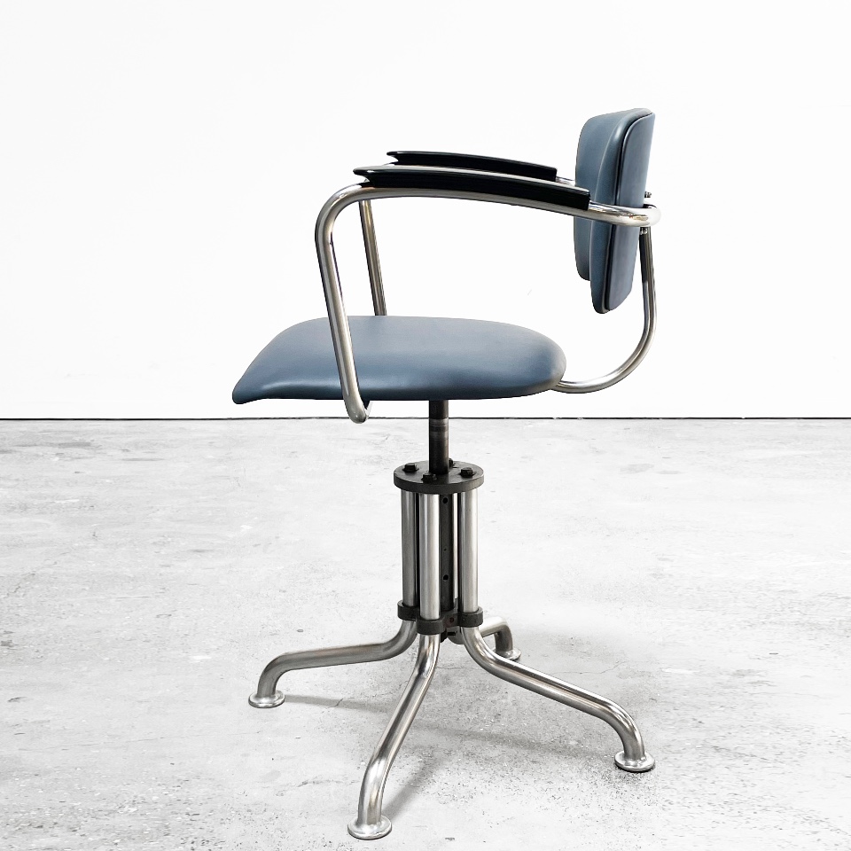 Vintage Gispen Bureaustoel, Opnieuw Bekleed Met Leer. image 3