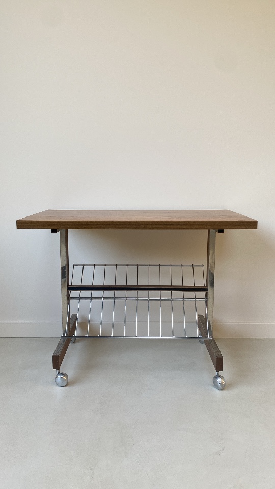 Houten Trolley Mer Rvs Details En Lectuur Gedeelte Onderin image 4