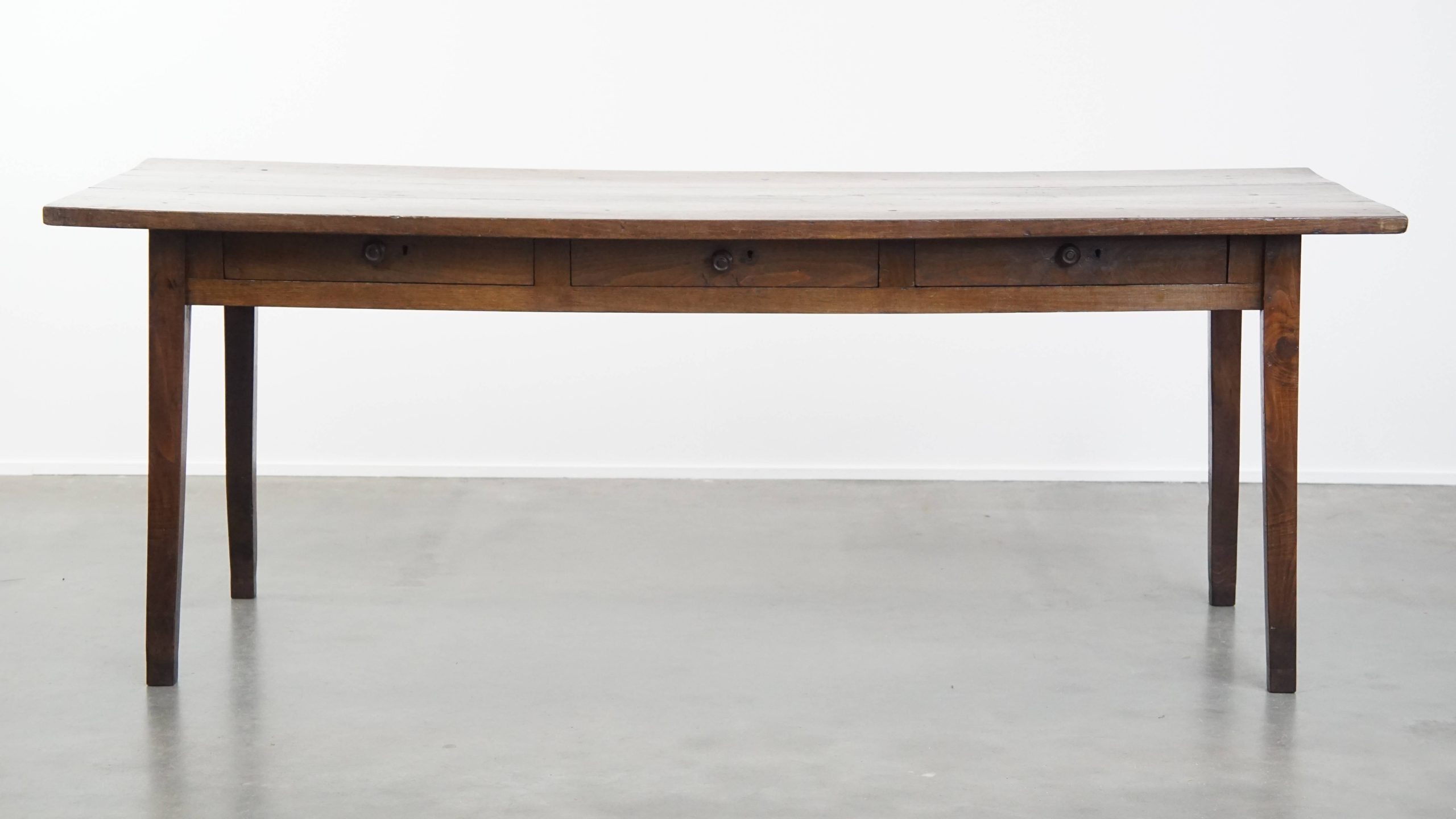 Tijdloze Antieke Vroeg 19e Eeuwse Engelse 6 Persoons Eettafel Met Een Prachtig Blad Van Notenhout image 3