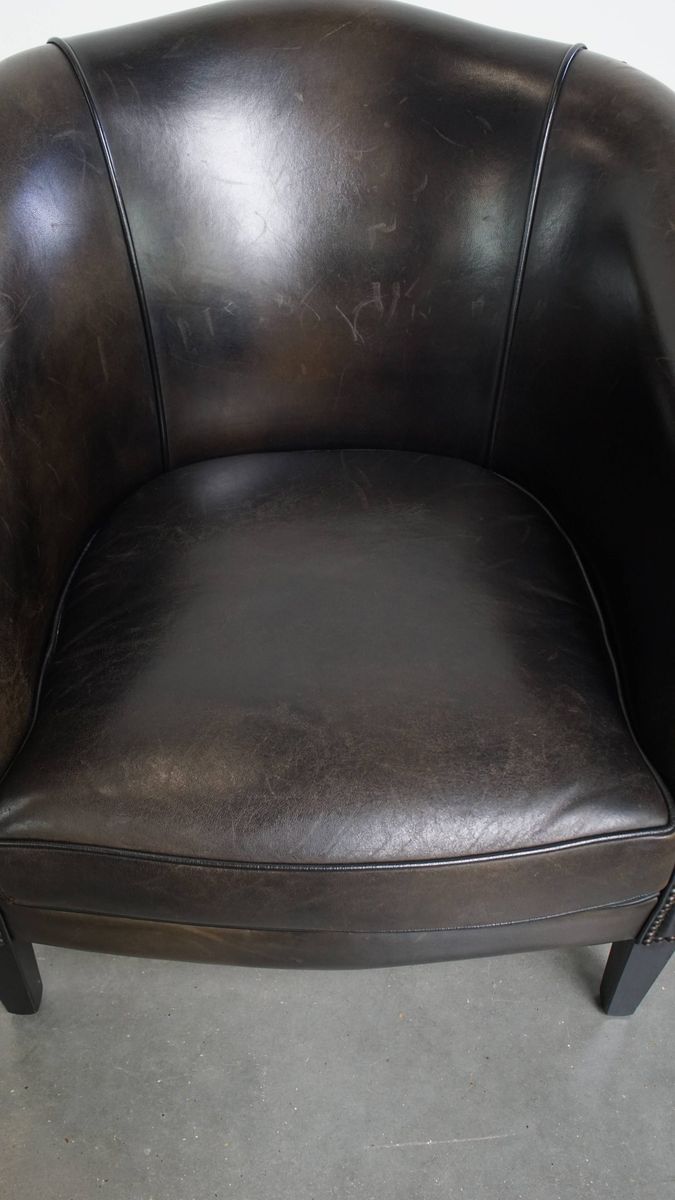 Stijlvolle, Unieke En Subtiele Zwart/ Grijze Clubfauteuil Gemaakt Van Schapenleer image 6