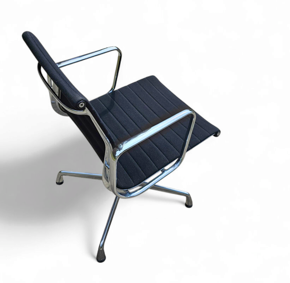 Ea 107 / 108 Alu- S / Eames / Vitra Office Chair / Black Hupsak Fabric / Chrome Frame image 5