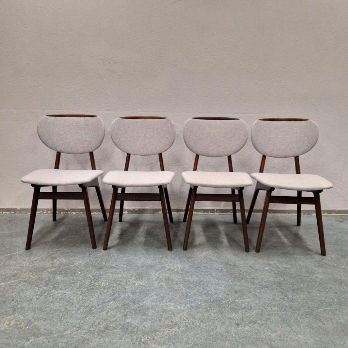 4 Vintage Eetkamerstoelen 4 Vintage Stoelen Bekleed image 3