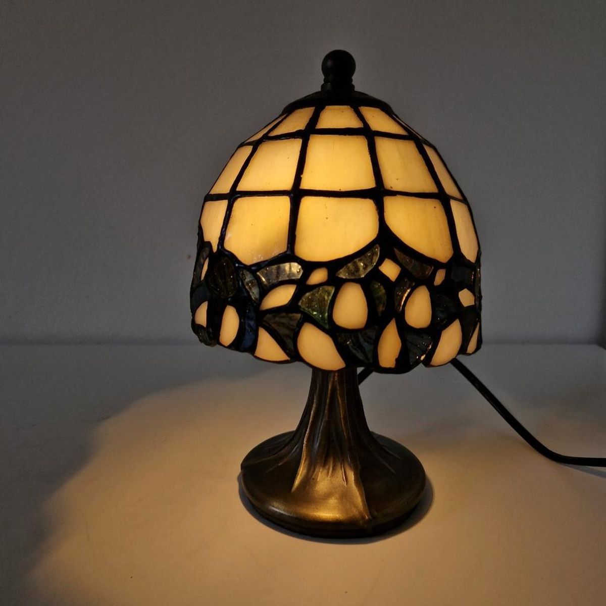 Vintage Glas In Lood Lampje Tiffany Stijl Lamp Schemerlamp image 1