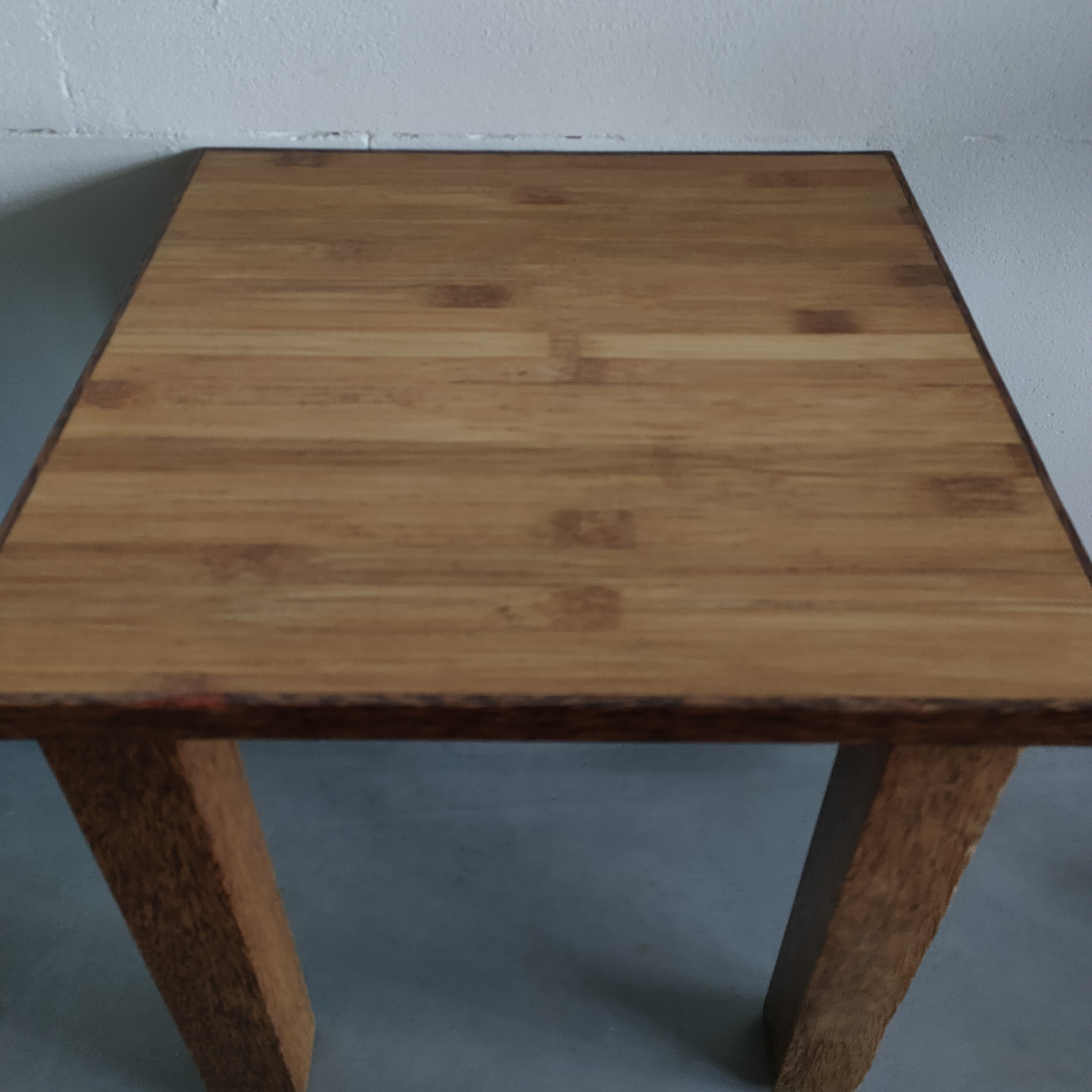Bijzettafeltje Vierkant Met Donker Houten Afwerking image 5