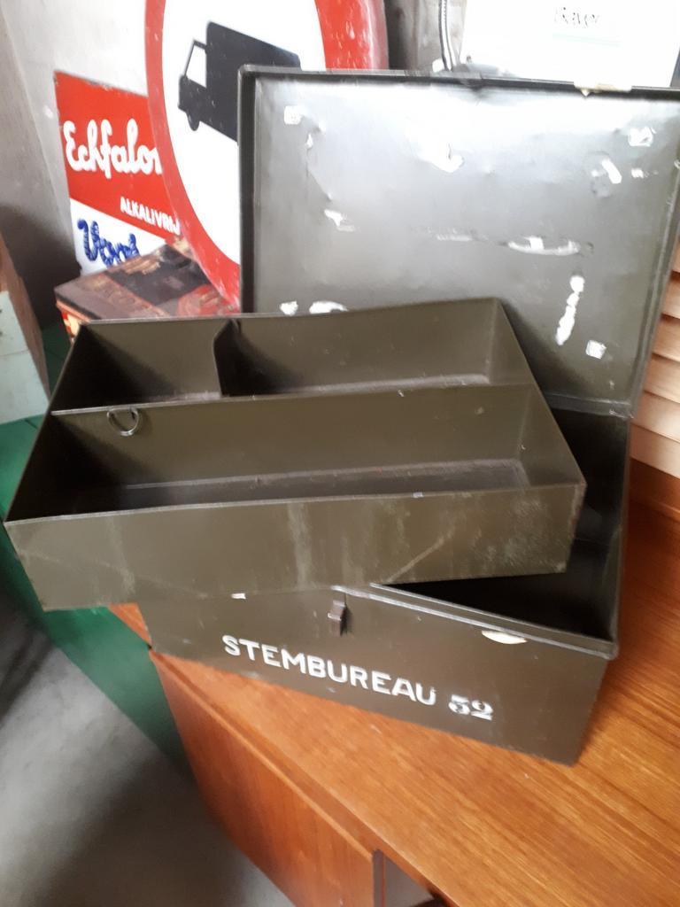 Industrieel Oud Stembureau Zaandam Blik Kist image 5