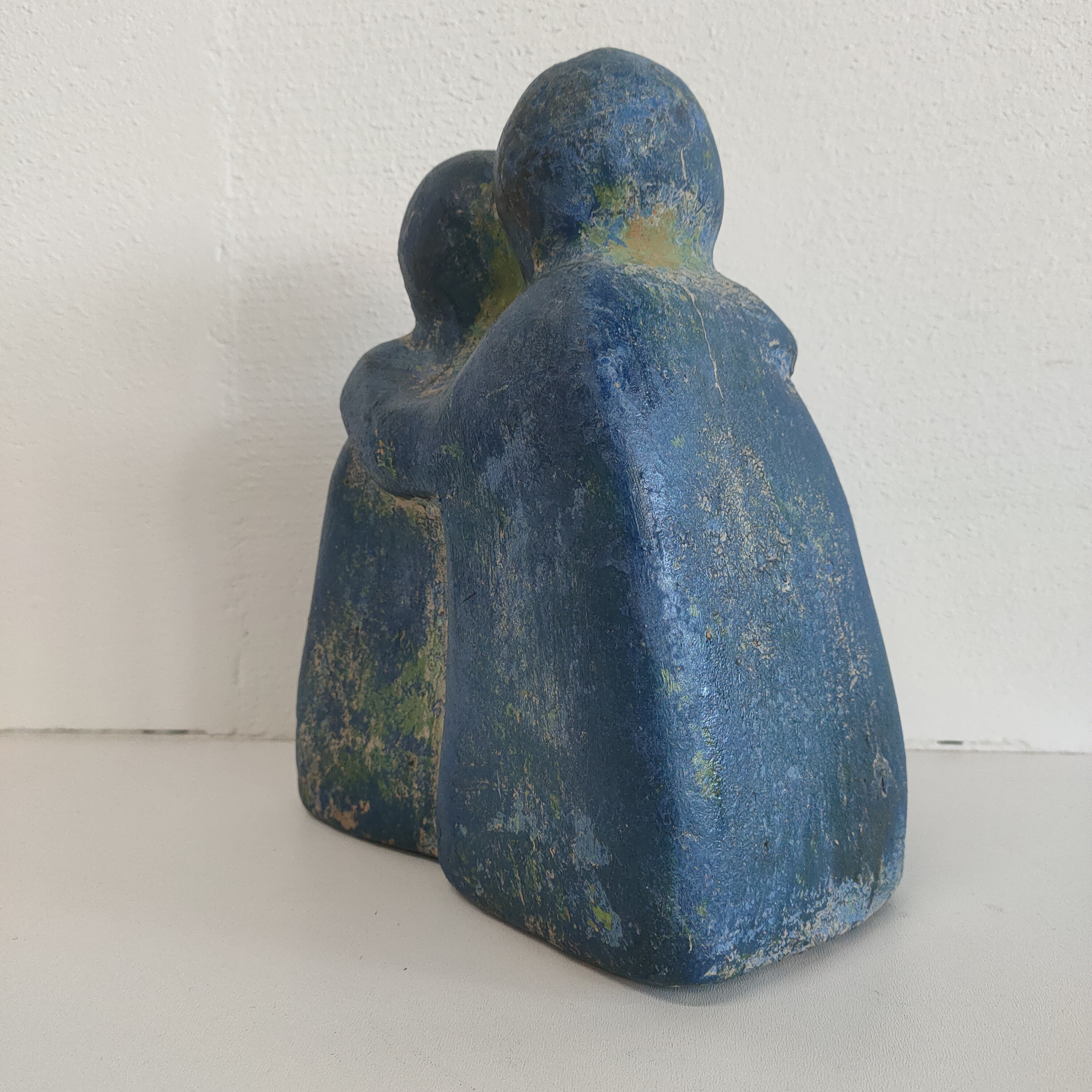 Blauw Sculptuur Beeld "de Knuffel" image 6