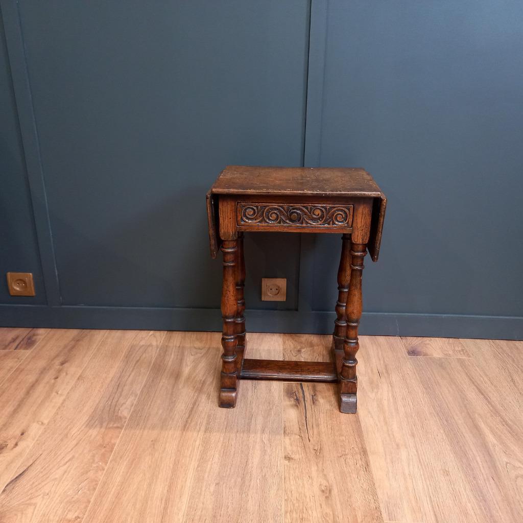 Antieke Drop Leaf Jointstool image 2