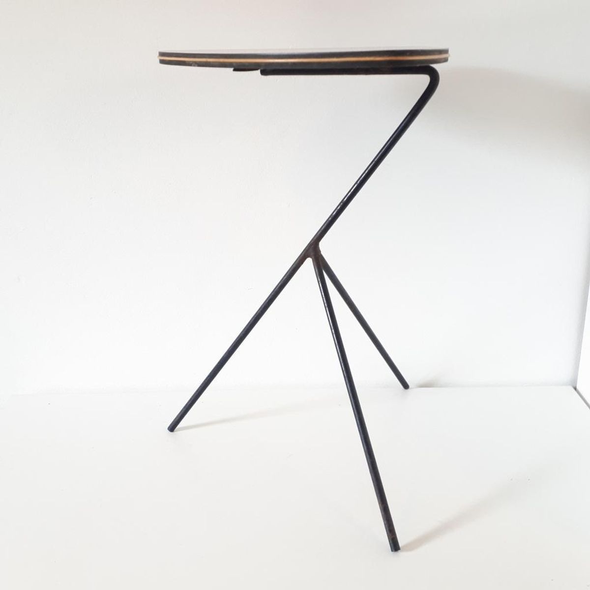 Mathieu Mategot Triangle Artimeta Design Tafeltje image 8
