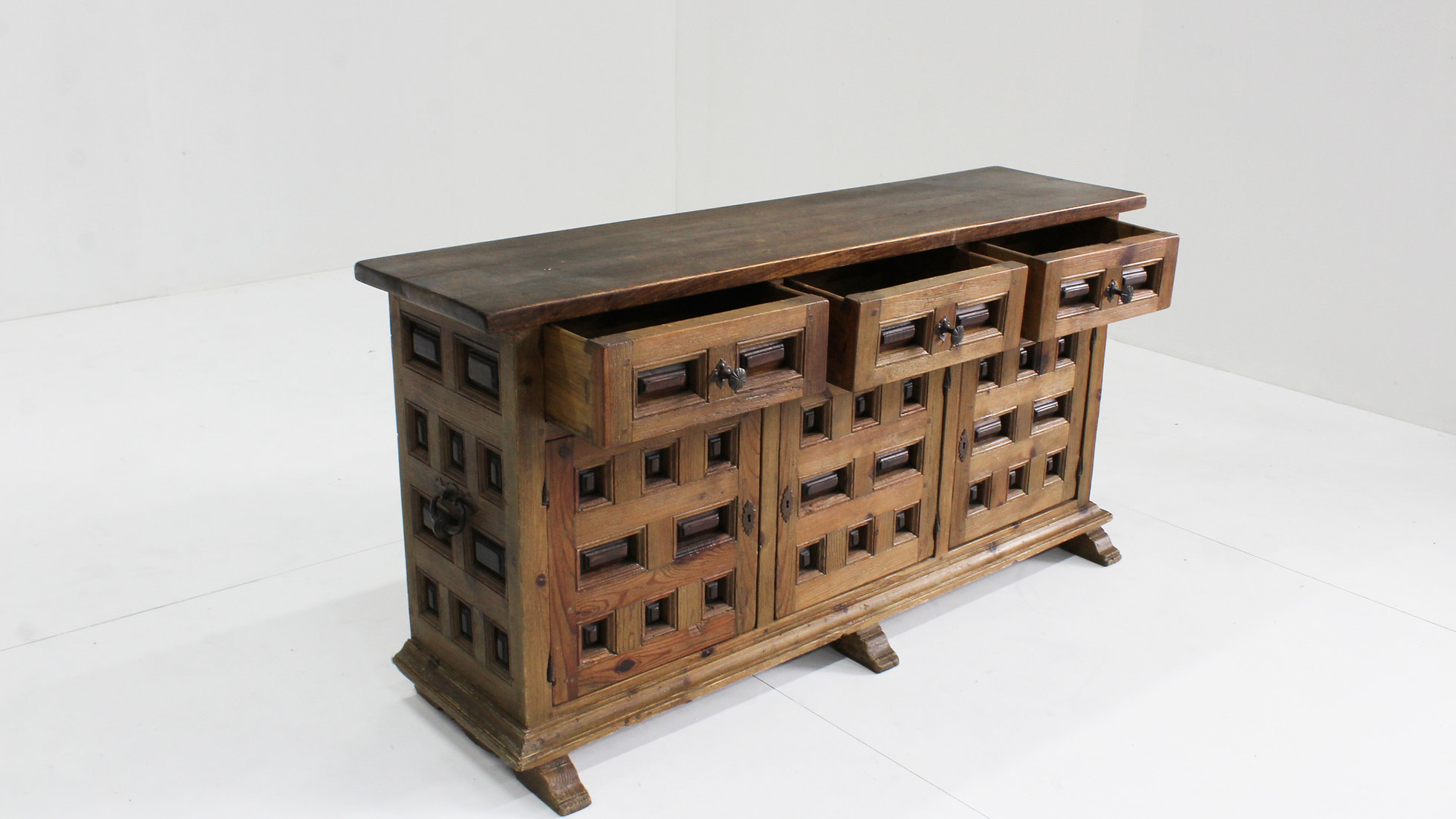 Vintage Spaans Houten Brutalist Dressoir 1960s image 4