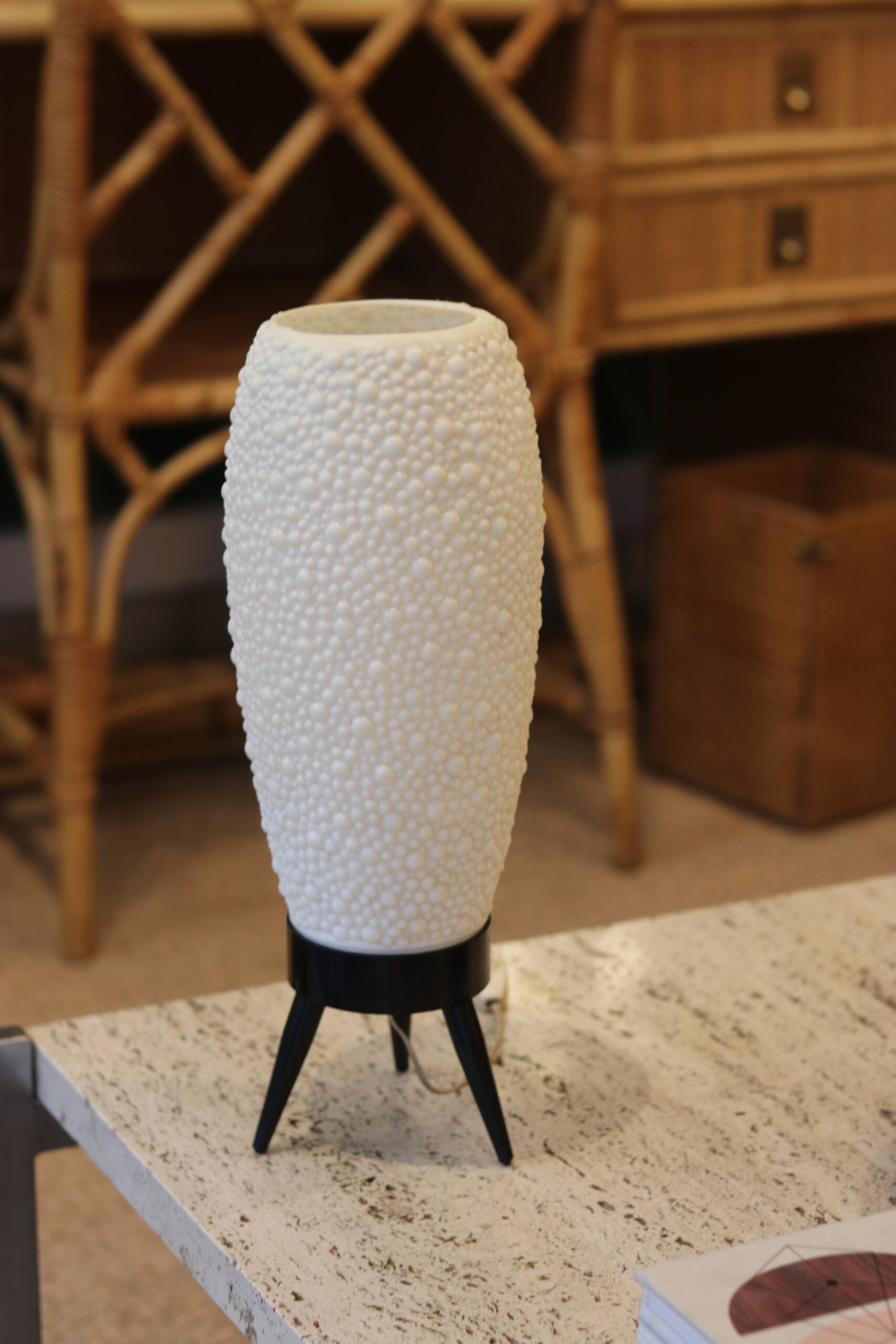 Lampe Mid-century En Plastique Texturé, Années 50–60 image 10