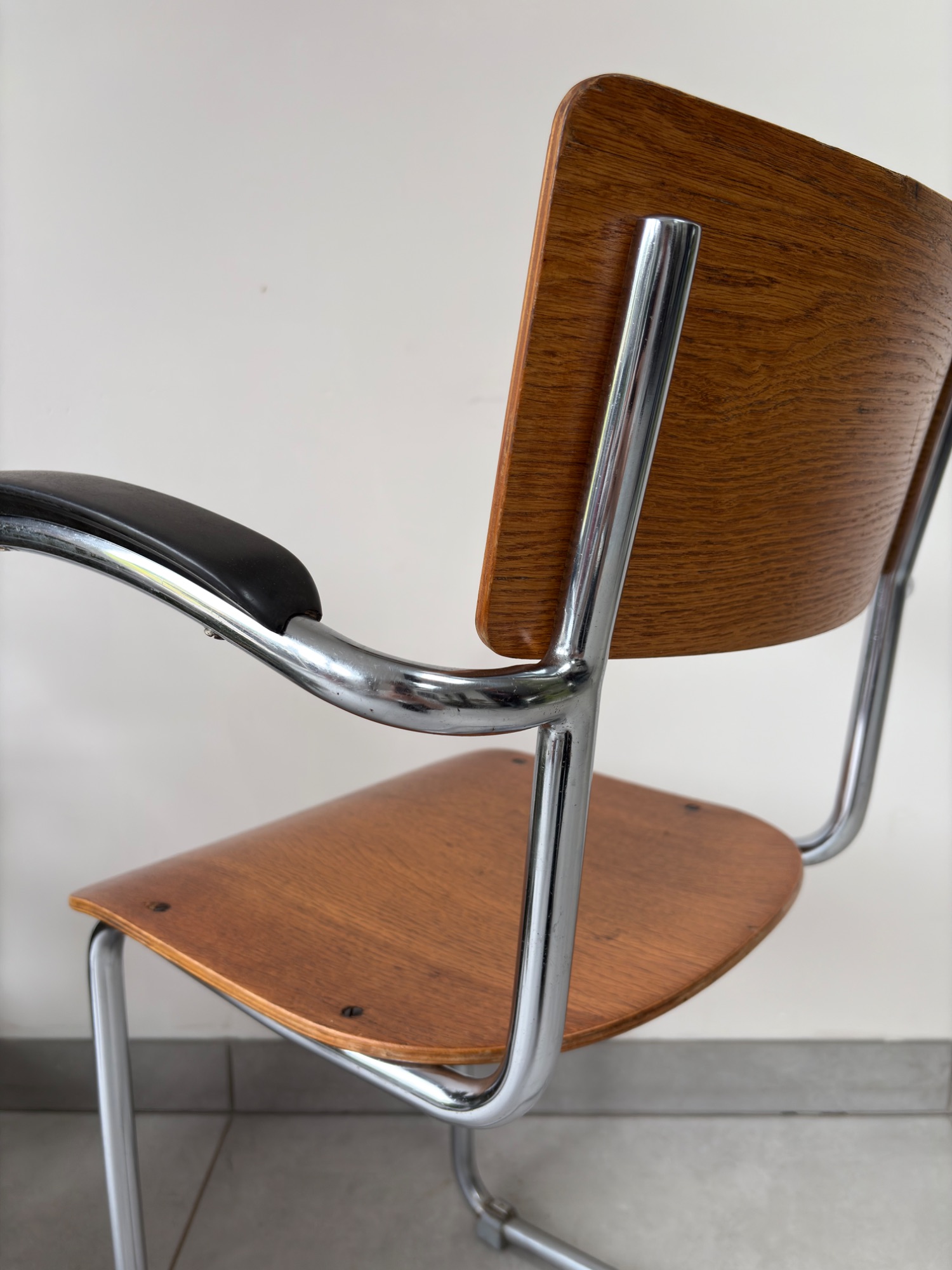 Vintage Buisstoel Bauhaus Stijl image 11