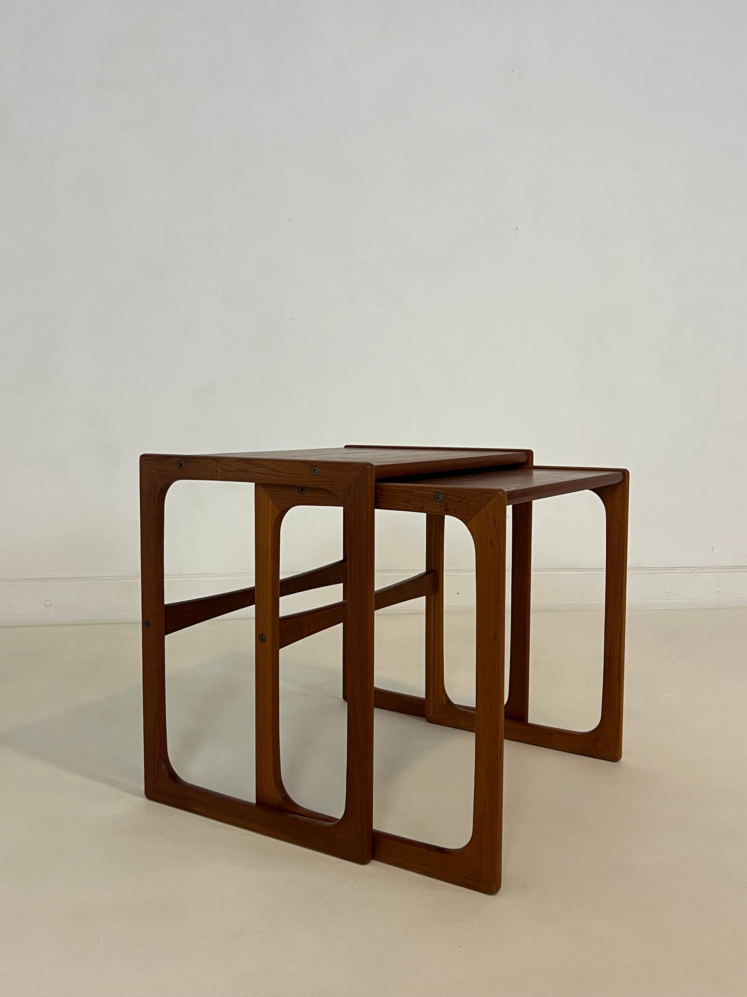 Set Of 2 Danish Teak Nesting Tables image 7