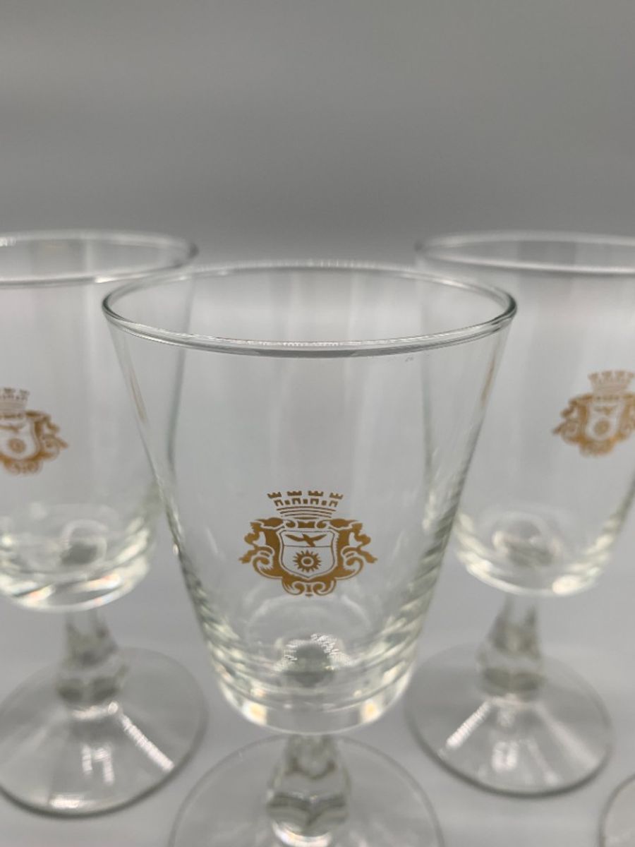 Set Voetglaasjes Met Goudkleurig Wapen 4 Stuks image 3