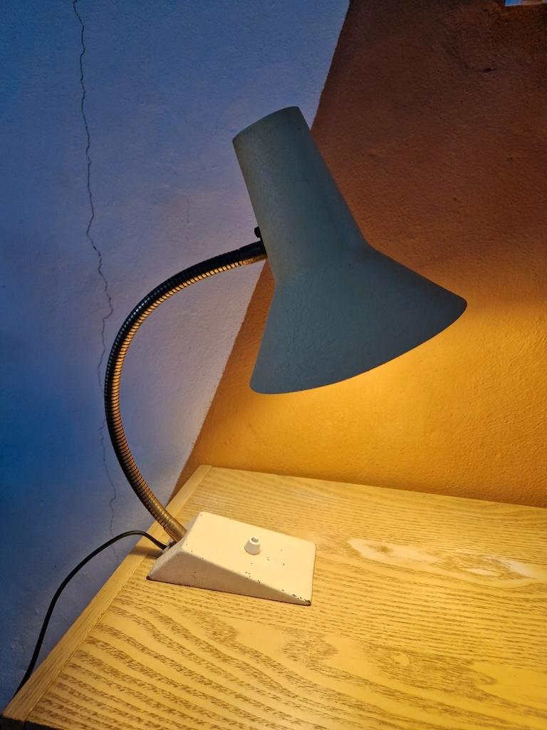 Sis Light Duits Vintage Bureau Lamp Jaren 50 Geel. image 4