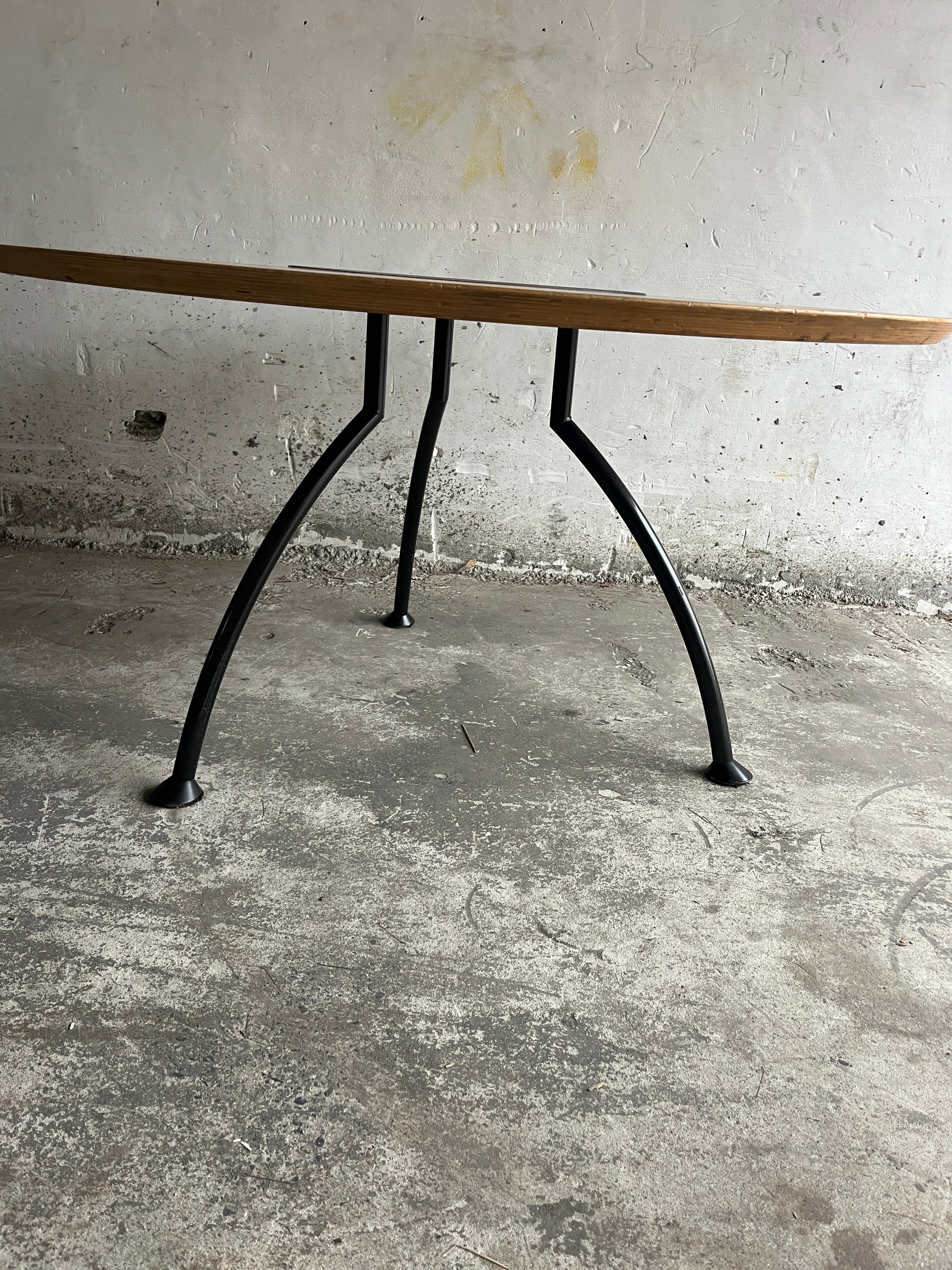 Round Dining Table With Rotating Black Center Disc image 6