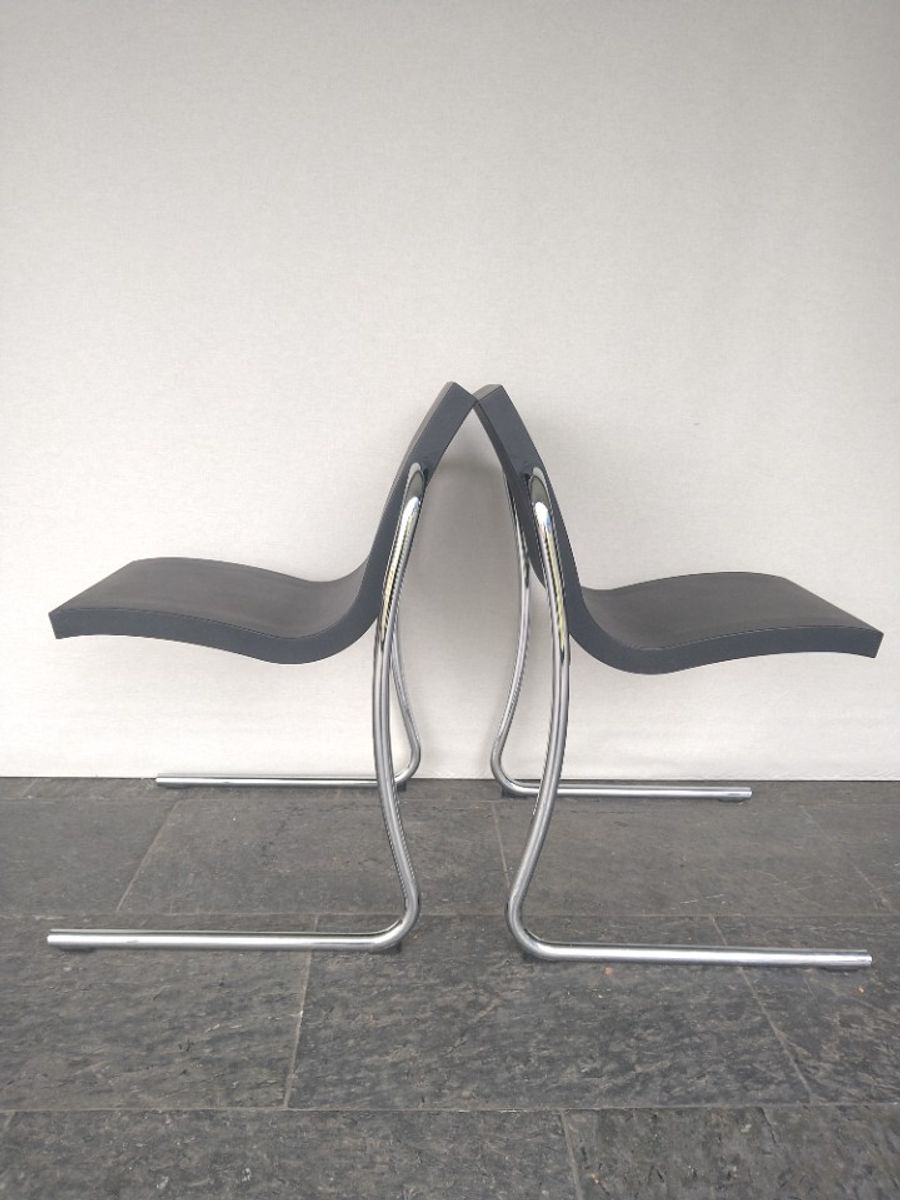 2 “magic Chairs” , Ontworpen Door Ross Lovegrove Voor Fasem image 6