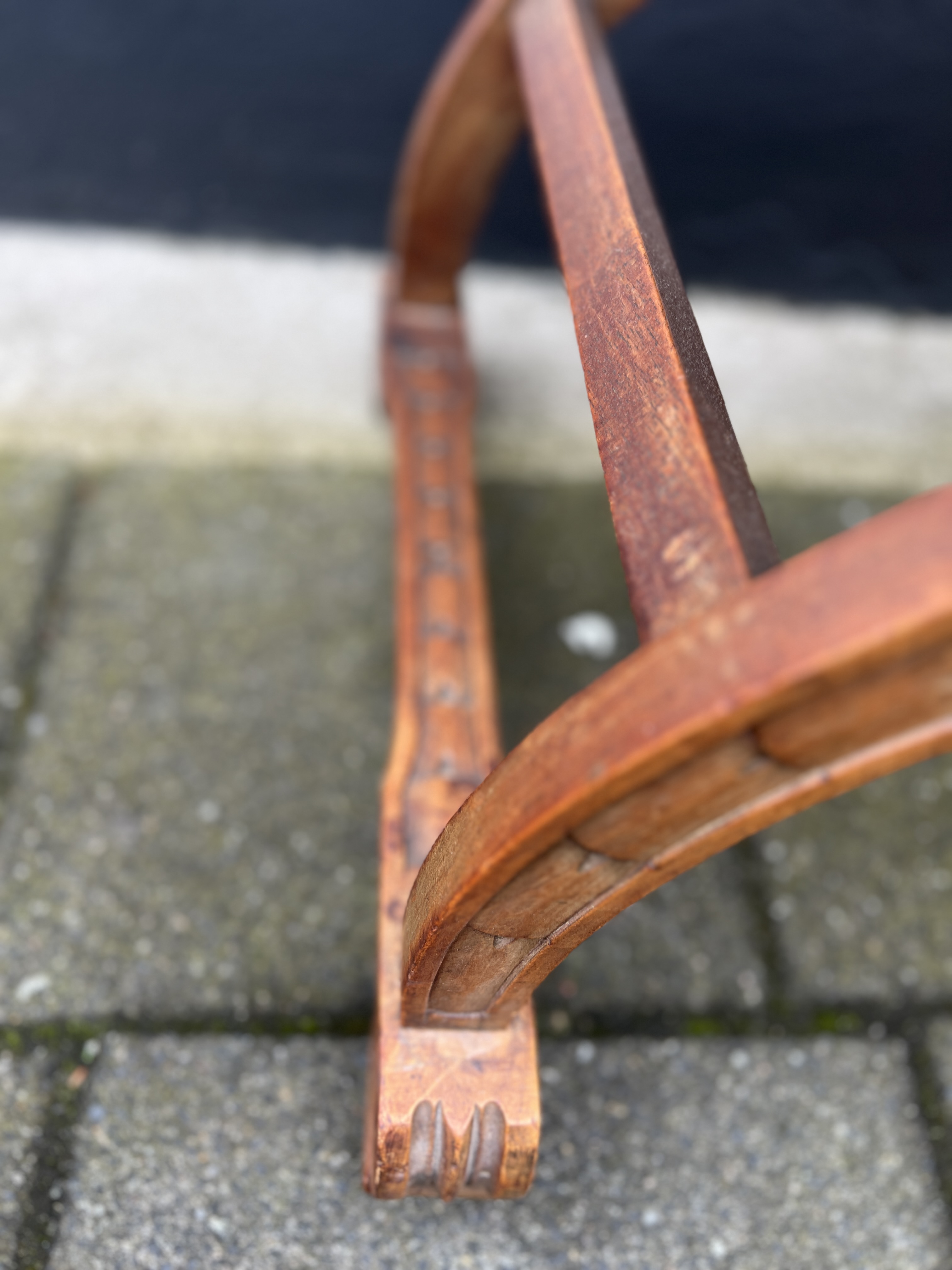 Antieke Stoel - Dagobertstoel Met Mooie Details En Kussentje image 9